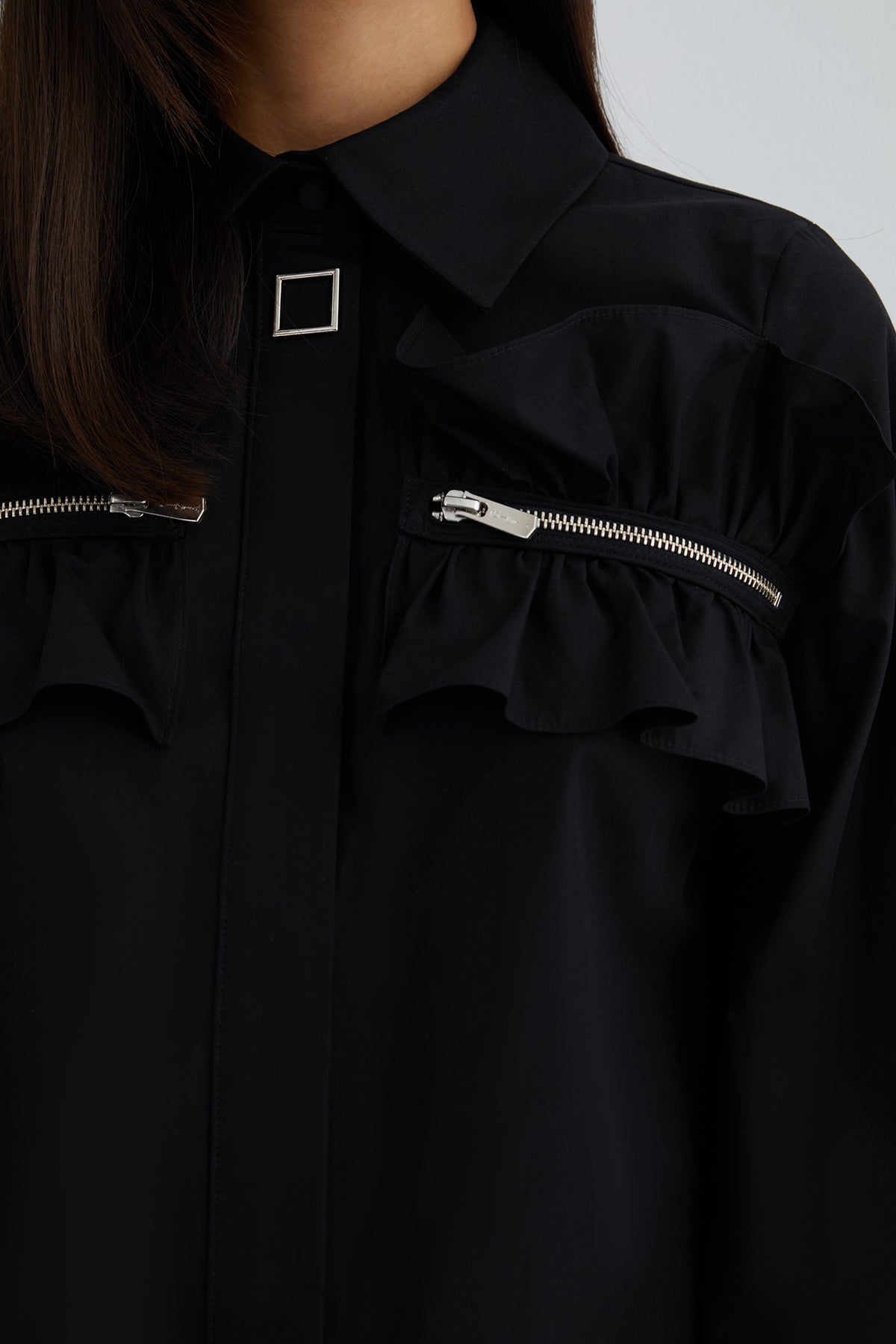 Süs Fermuar Detaylı Yakası Çtçıtlı Uzun Kol Poplin Gömlek