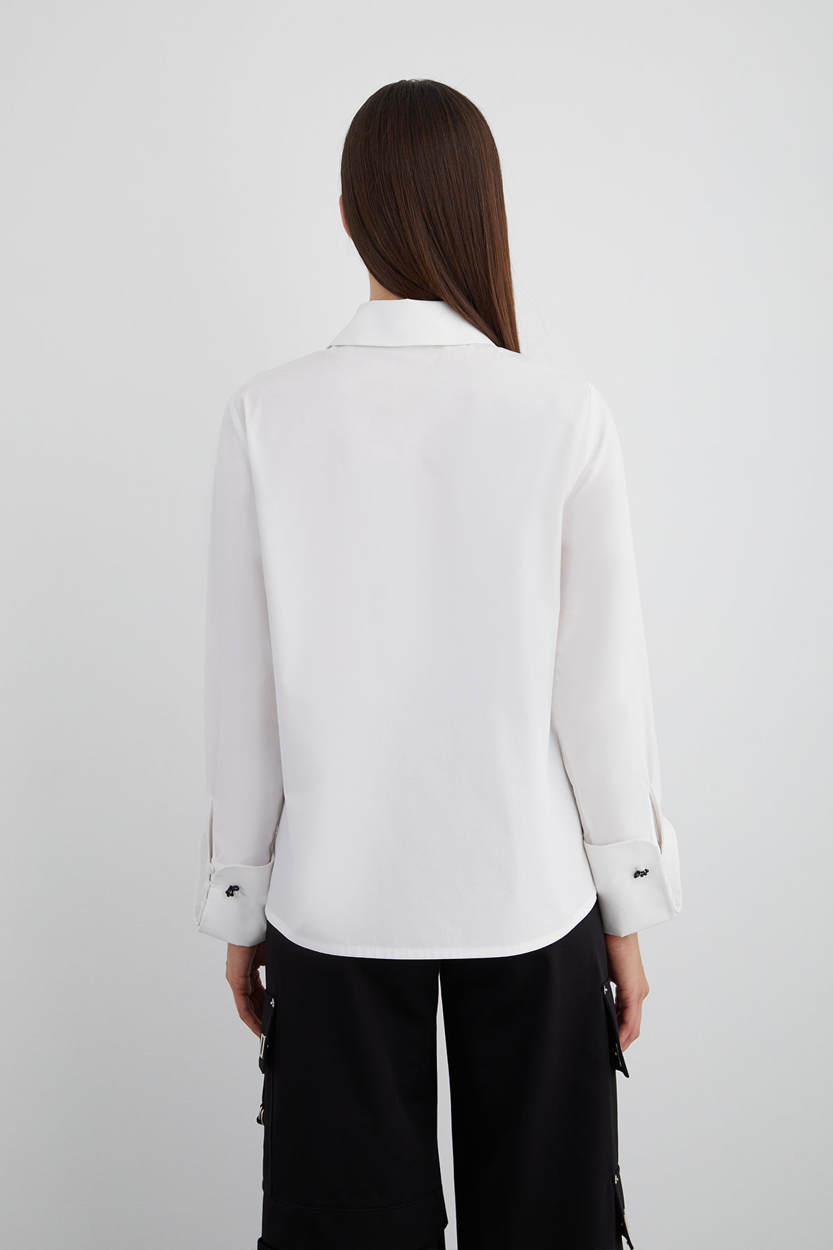 İşlemeli Nakış Detaylı Uzun Kollu Gömlek