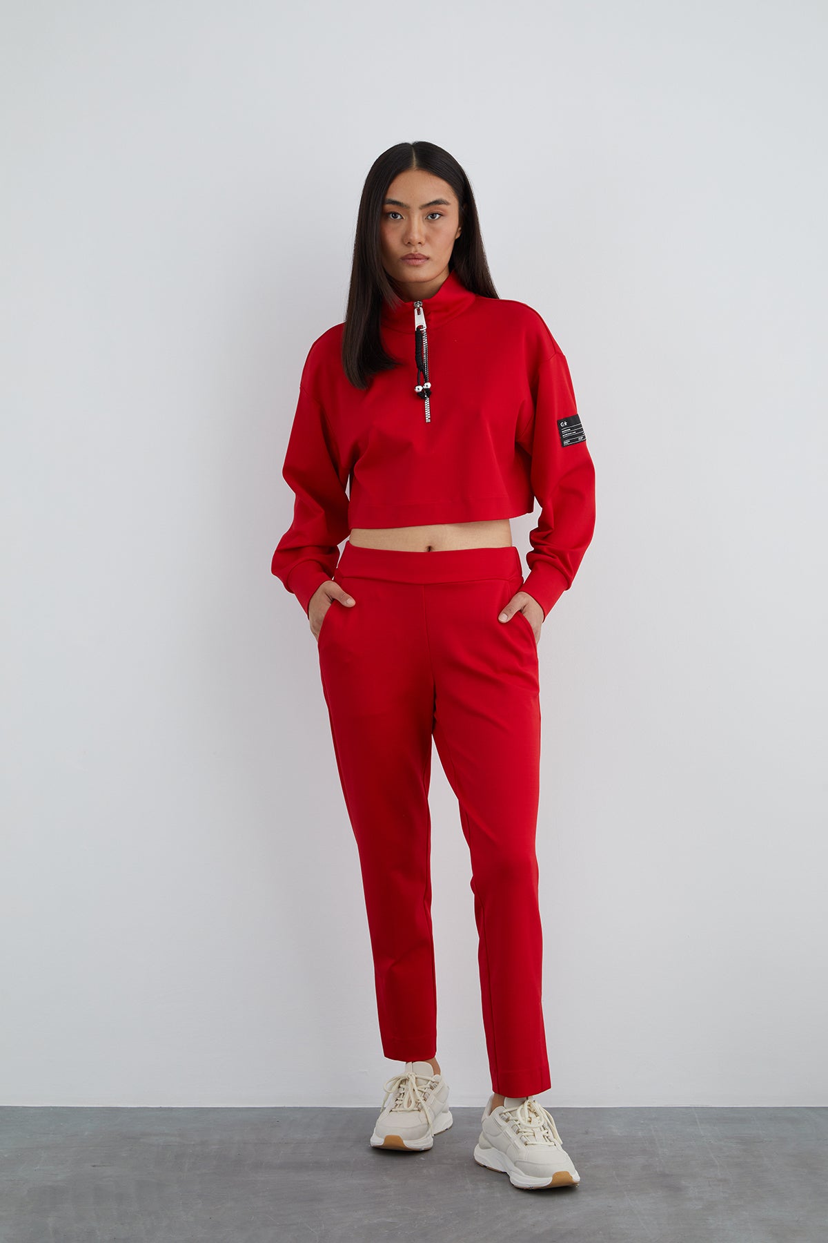 Etiket Detay Önü Fermuarlı Sweatshirt