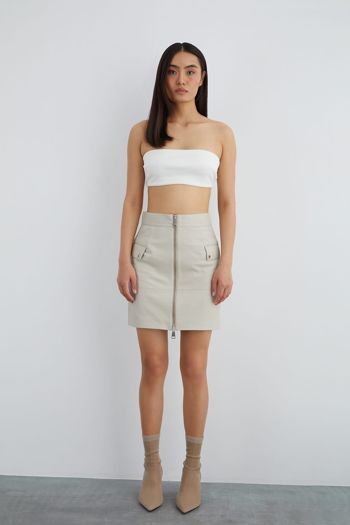 Cep Kapak Detaylı Önden Fermuarlı Deri Etek