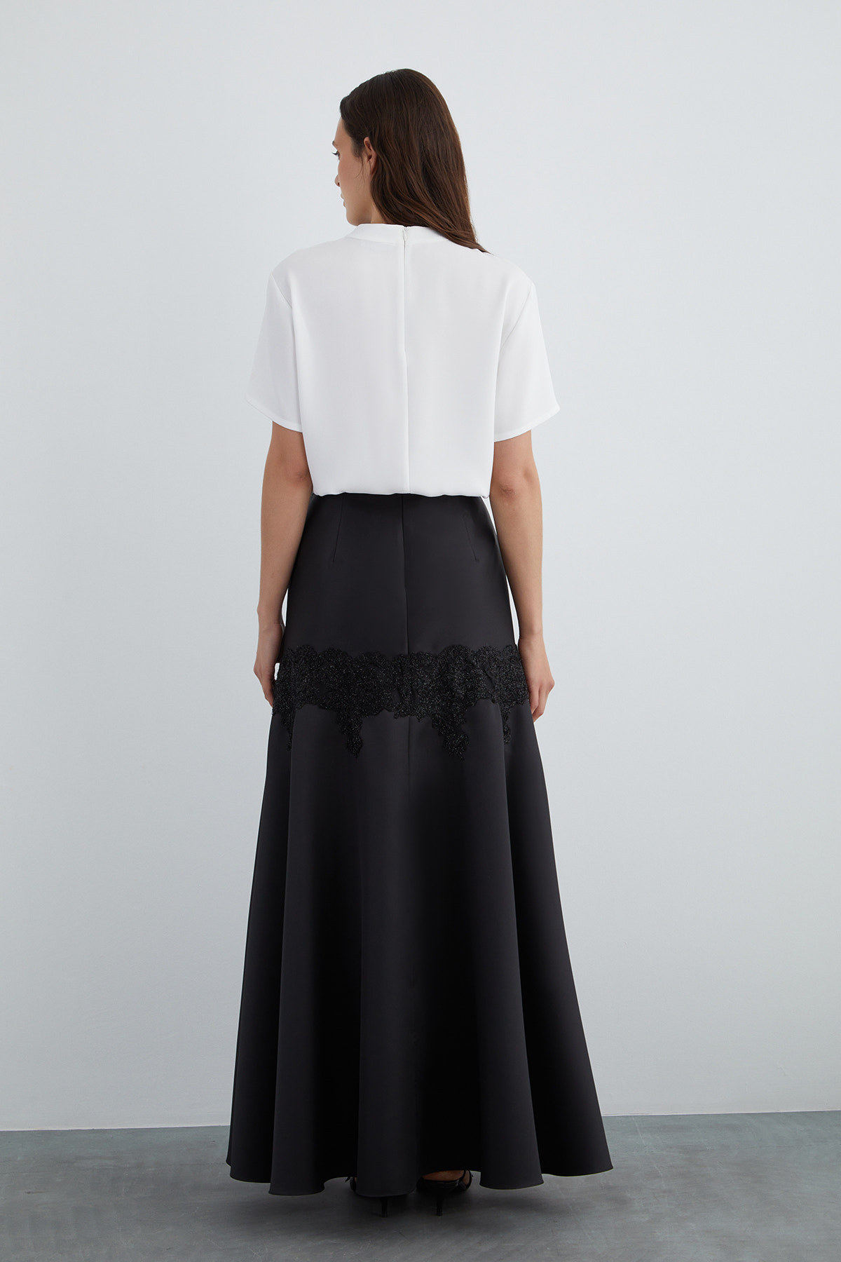 Dantel Detaylı Maxi Boy Etek