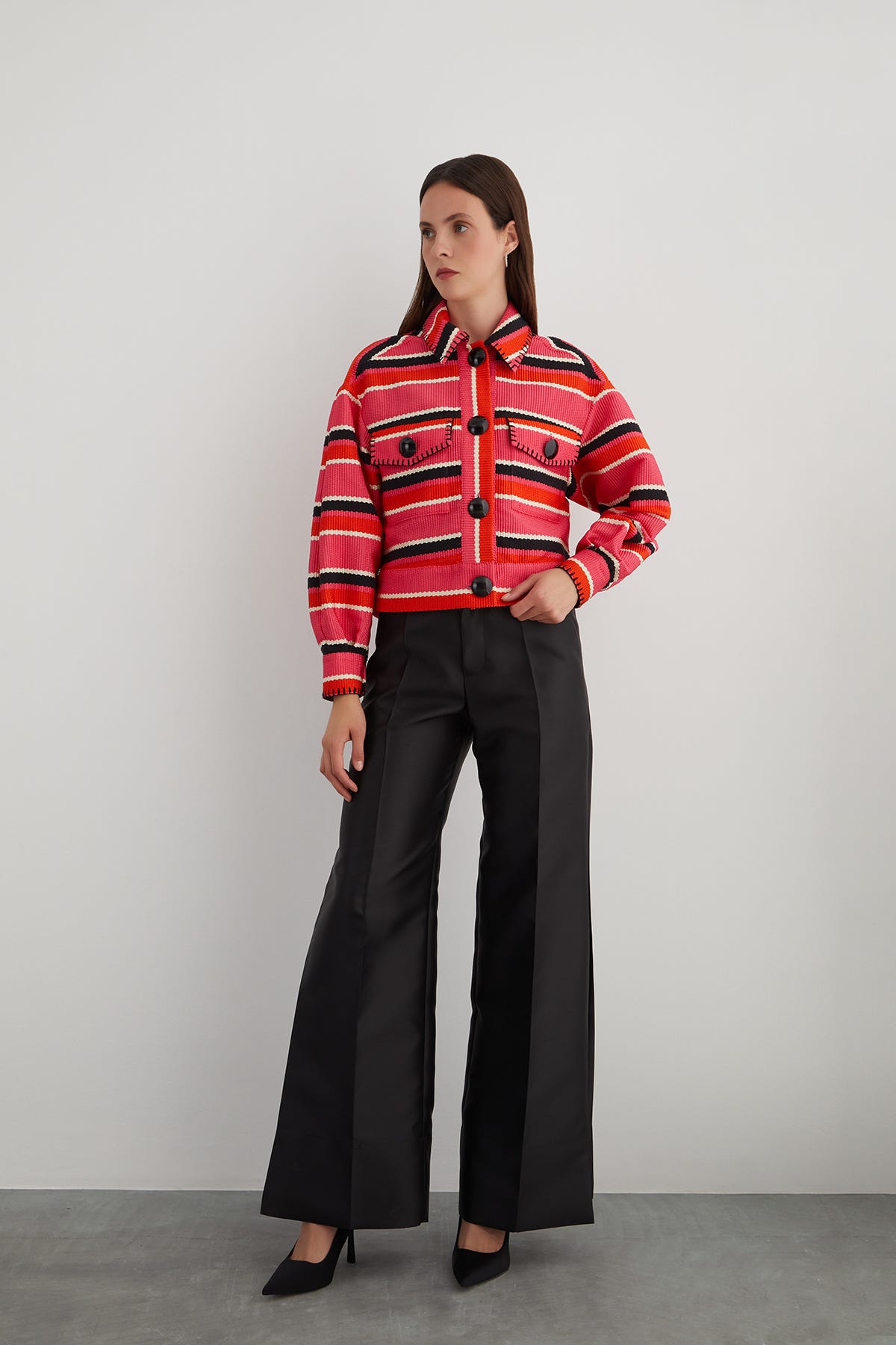 Çoban Dikiş Detaylı Büyük Düğmeli Ceket