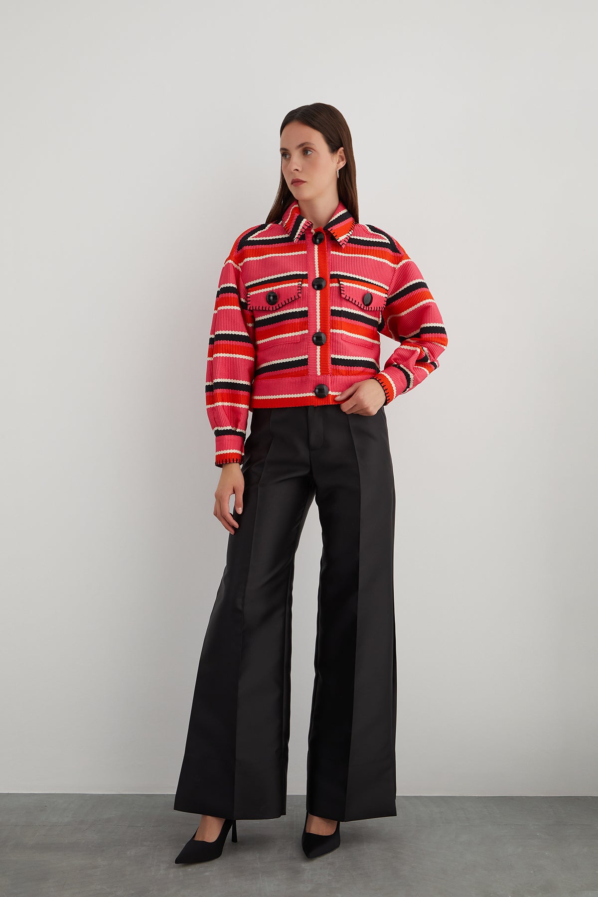 Çoban Dikiş Detaylı Büyük Düğmeli Ceket