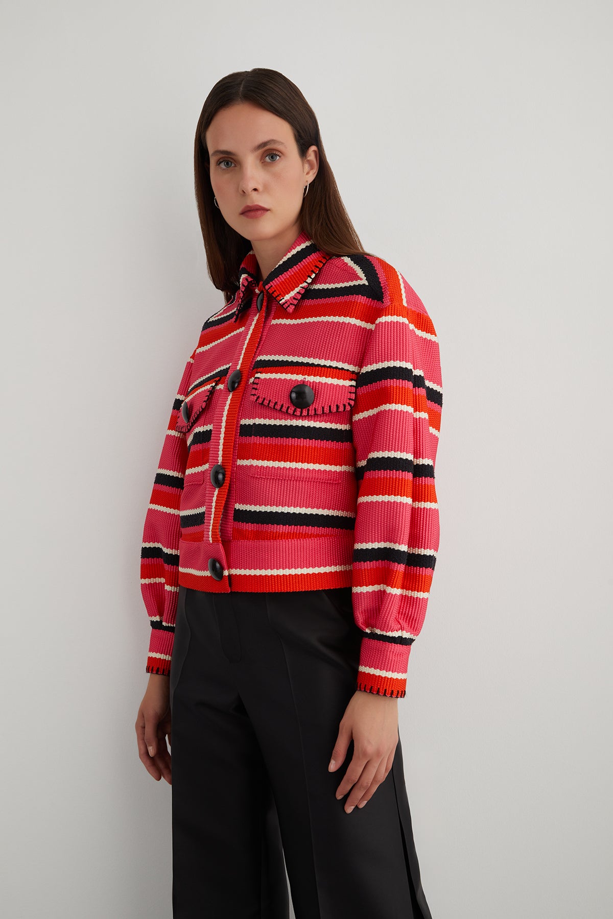 Çoban Dikiş Detaylı Büyük Düğmeli Ceket