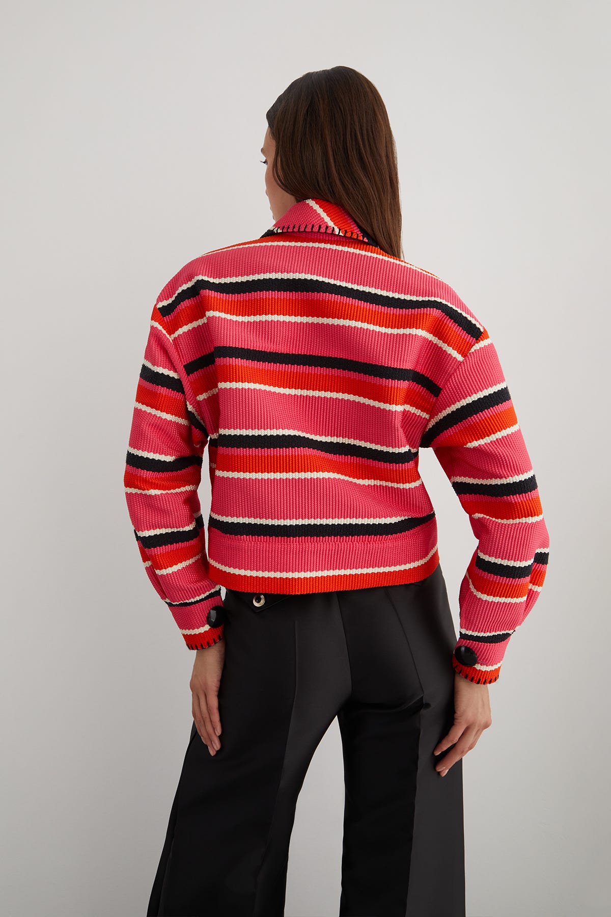 Çoban Dikiş Detaylı Büyük Düğmeli Ceket