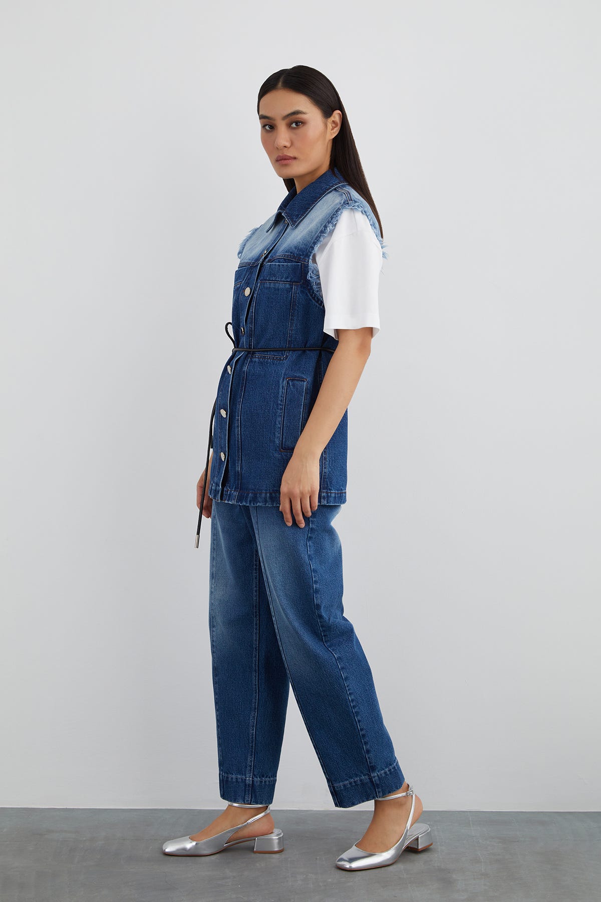 Arka Beden Etiket Detaylı Beli Kordon Bağcıklı Jean Yelek