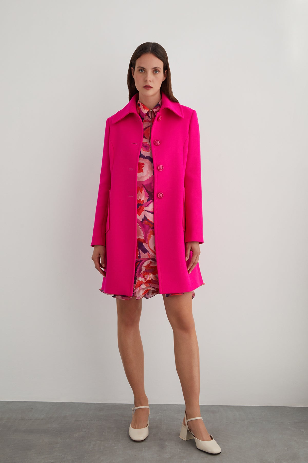 Gömlek Yaka Yırtmaçlı Kaban