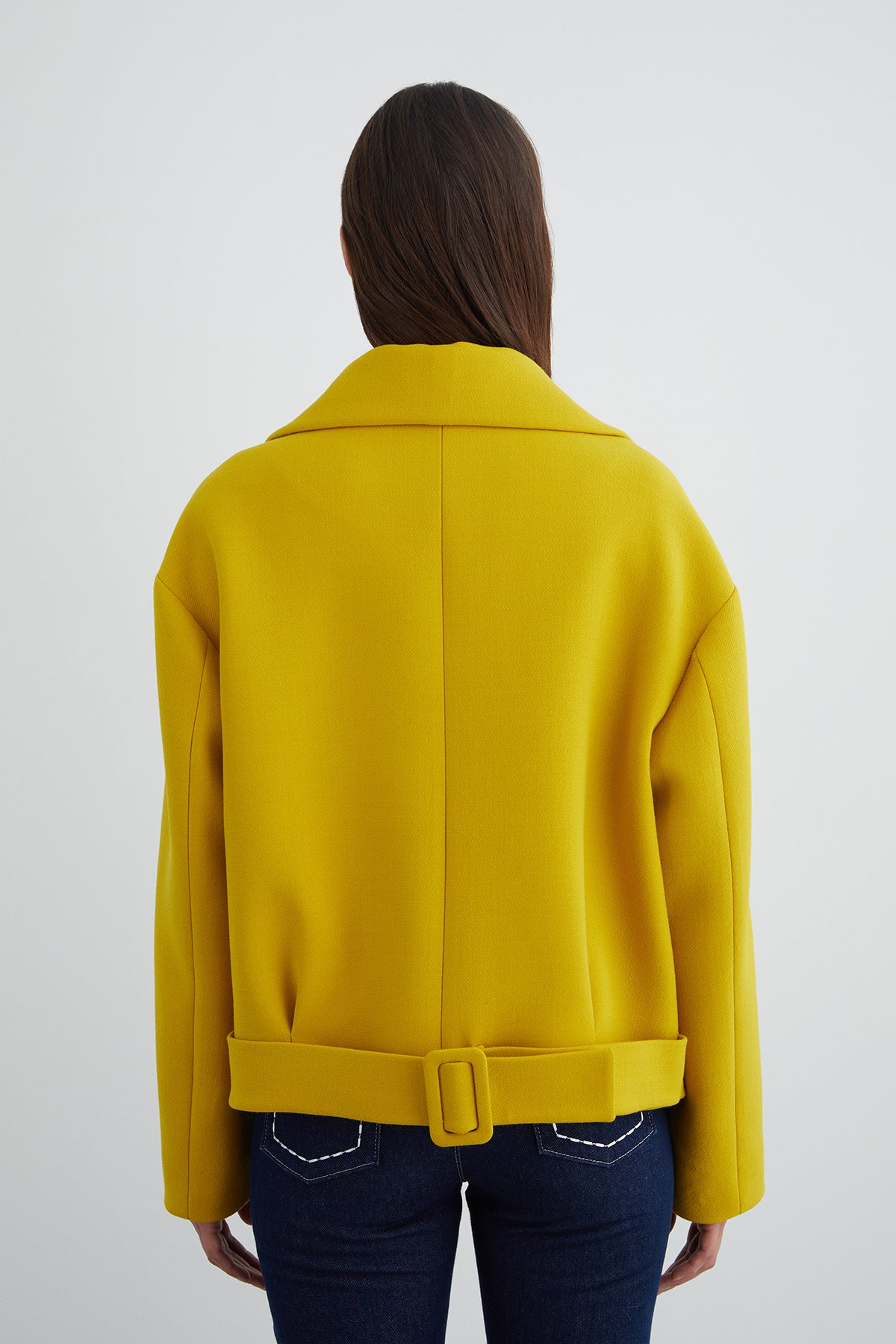 Etek Ucu Tokalı Kısa Sarı Kaşe Kaban