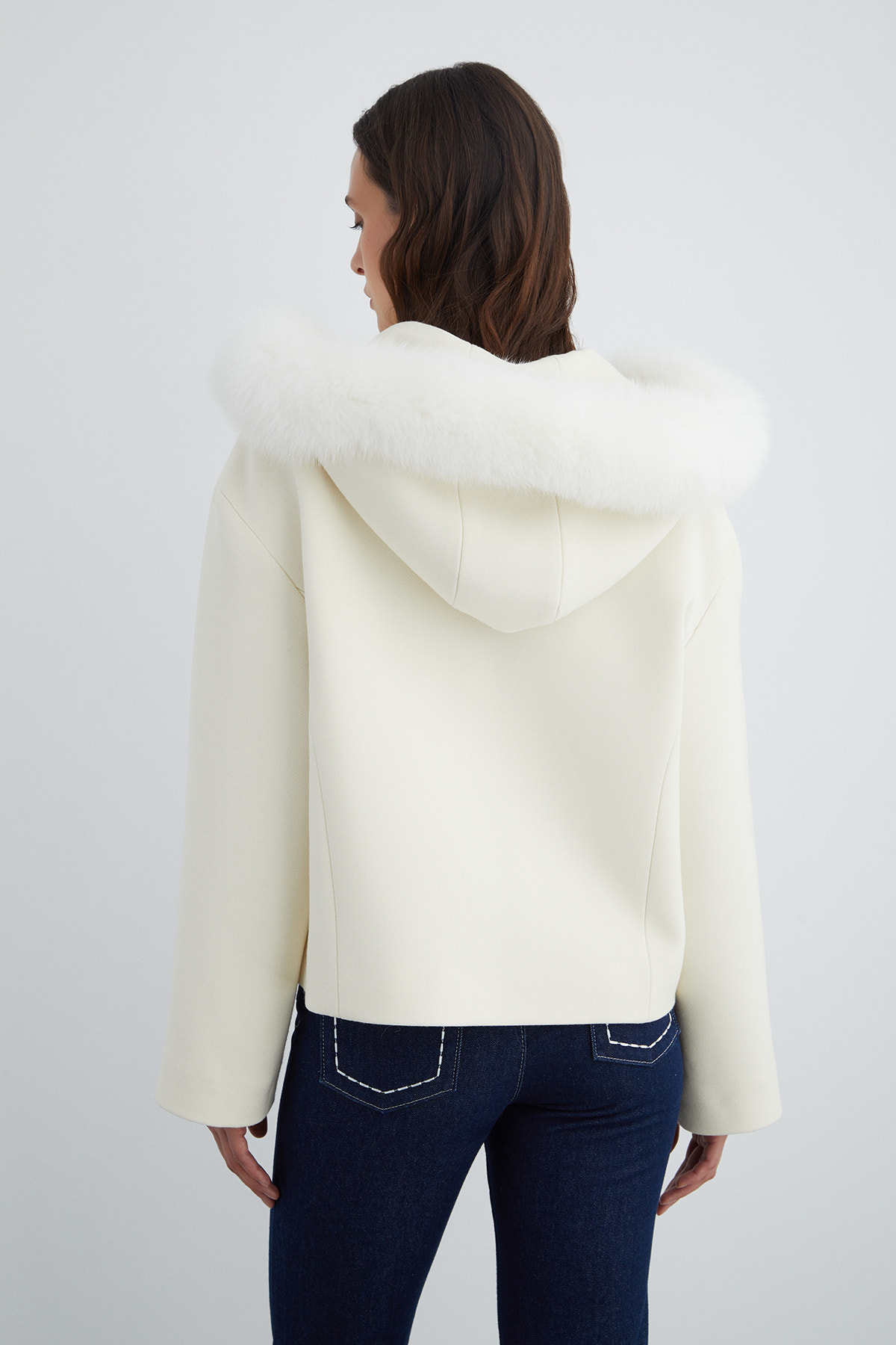 Kapüşonu Kürklü Kutu Form Kaşe Kaban