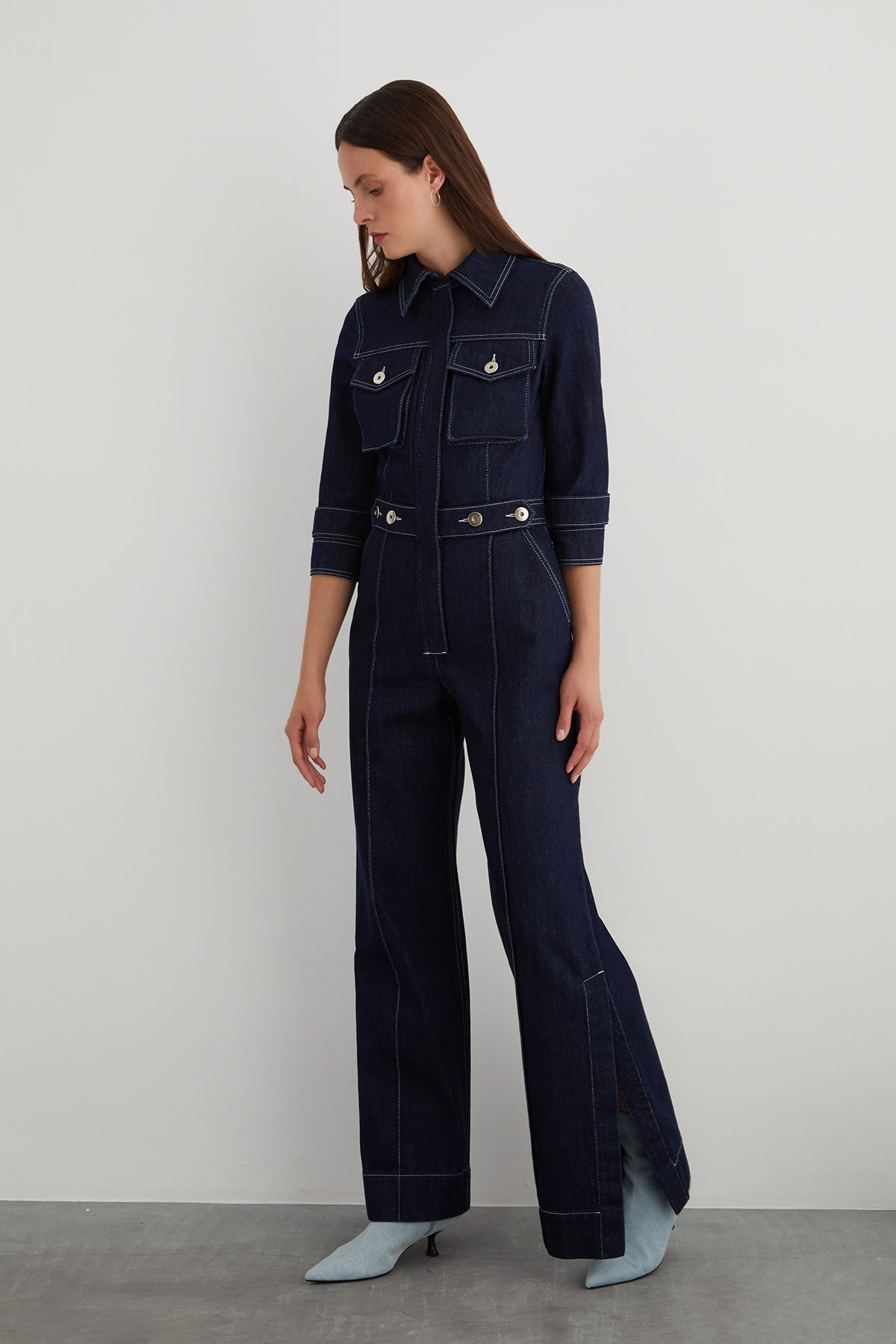 Nikel Düğme Detaylı Yanı Yırtmaçlı Flare Paça Jean Tulum