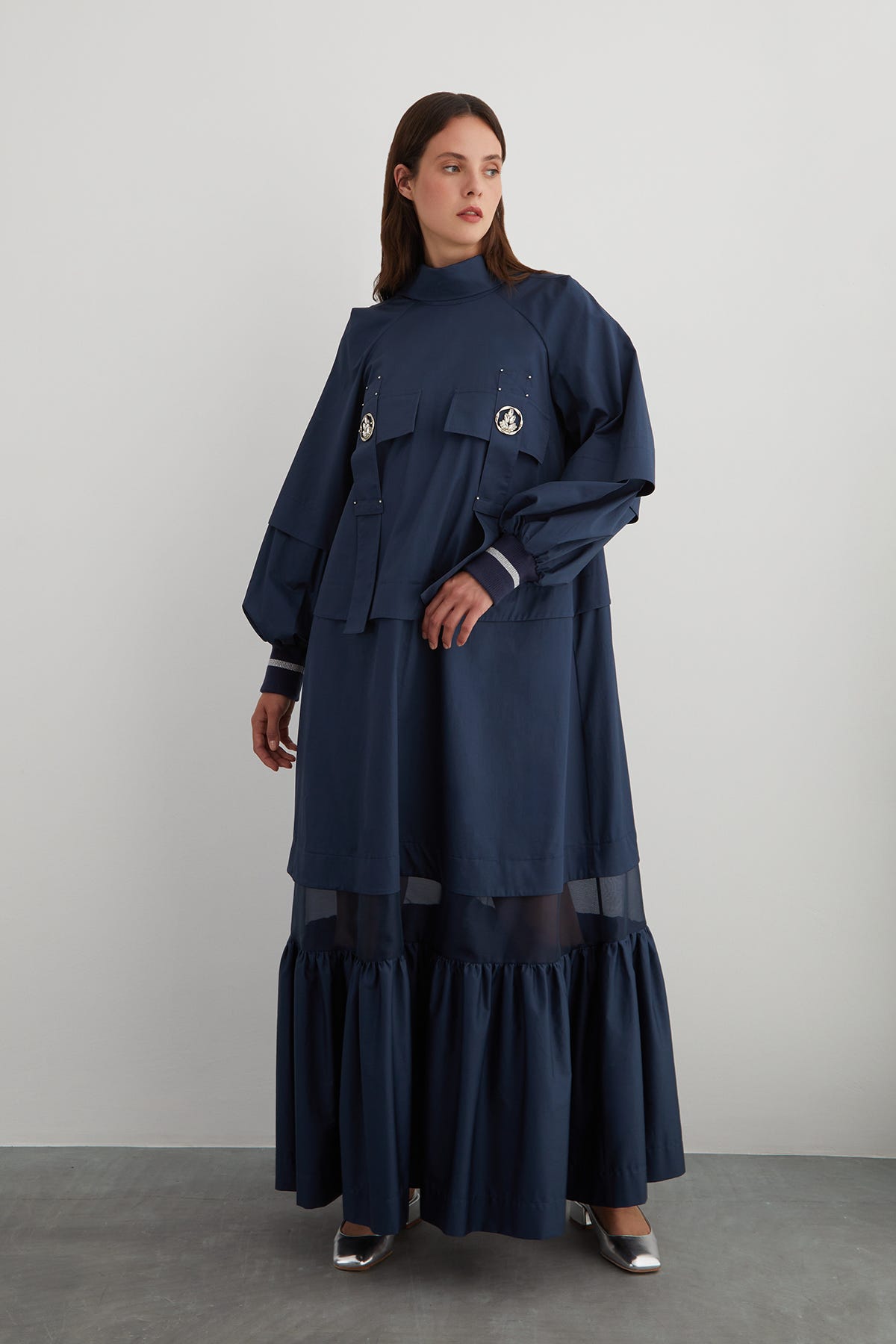 Arka Yaka Dekolteli Eteği Organze A Form Uzun Elbise