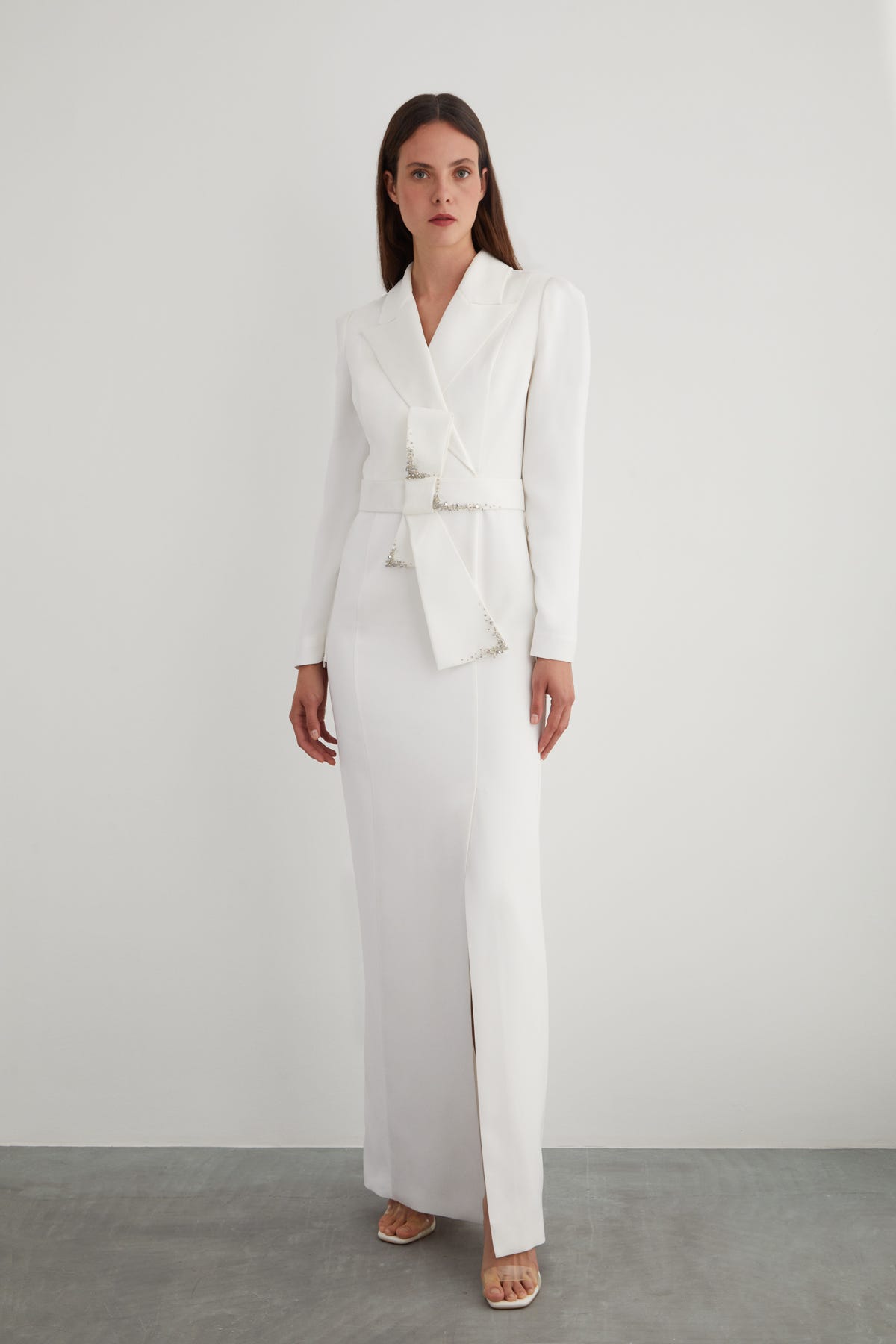 Yırtmaçlı Erkek Yaka Uzun Abiye Elbise