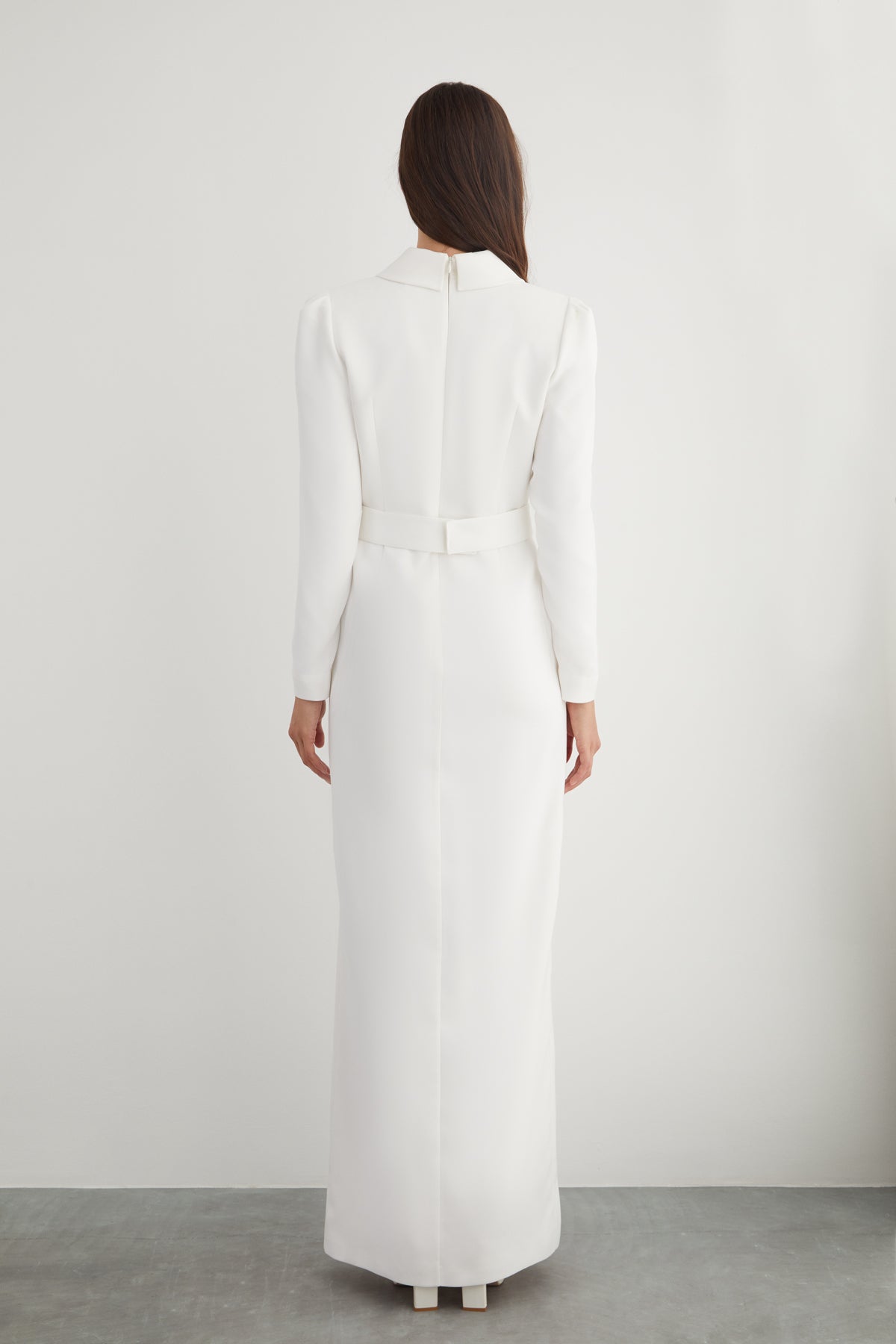 Yırtmaçlı Erkek Yaka Uzun Abiye Elbise