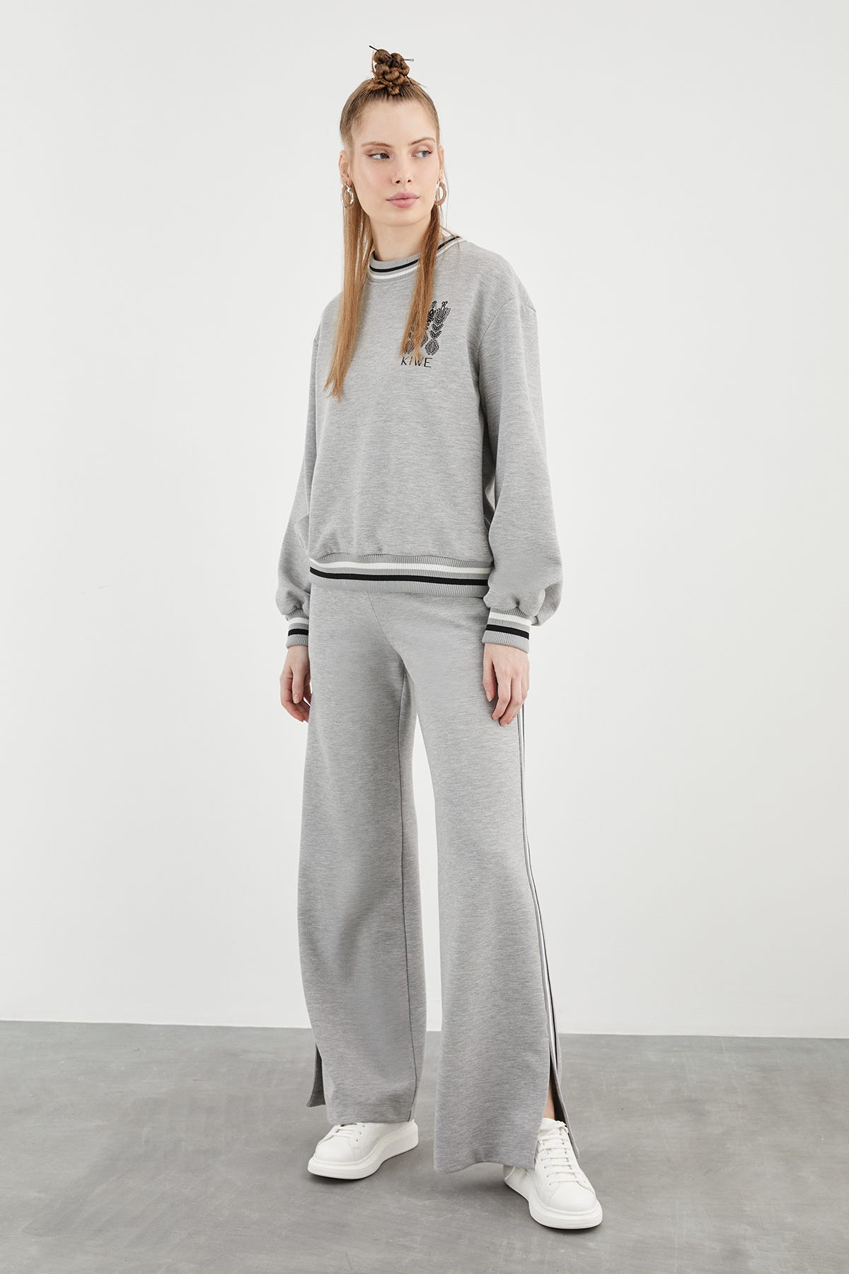 Pantolon Yırtmaçlı Rahat Kesim Eşofman Takımı