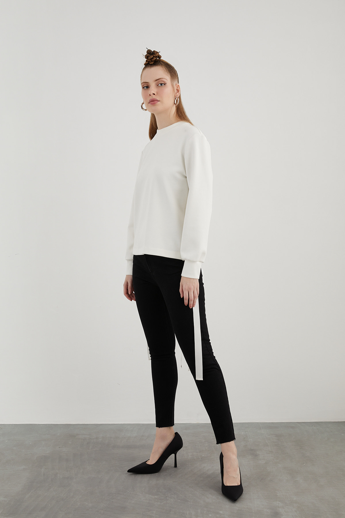 Bisiklet Yakalı Rahat Kesim Sweatshirt