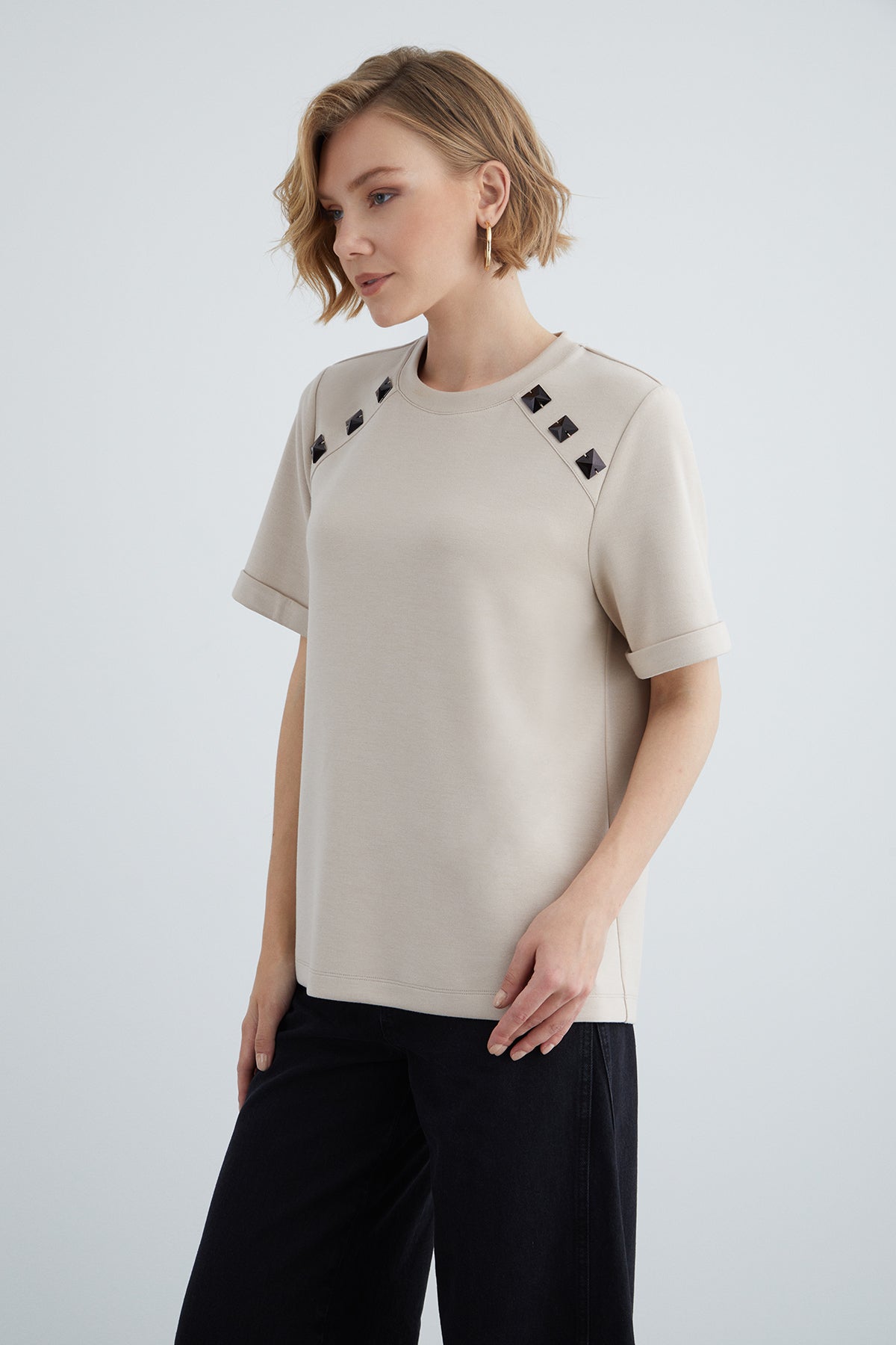 Duble Kollu Rahat Kesim Bej T-shirt