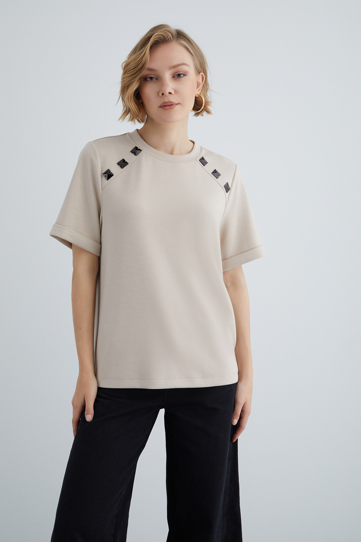 Duble Kollu Rahat Kesim Bej T-shirt