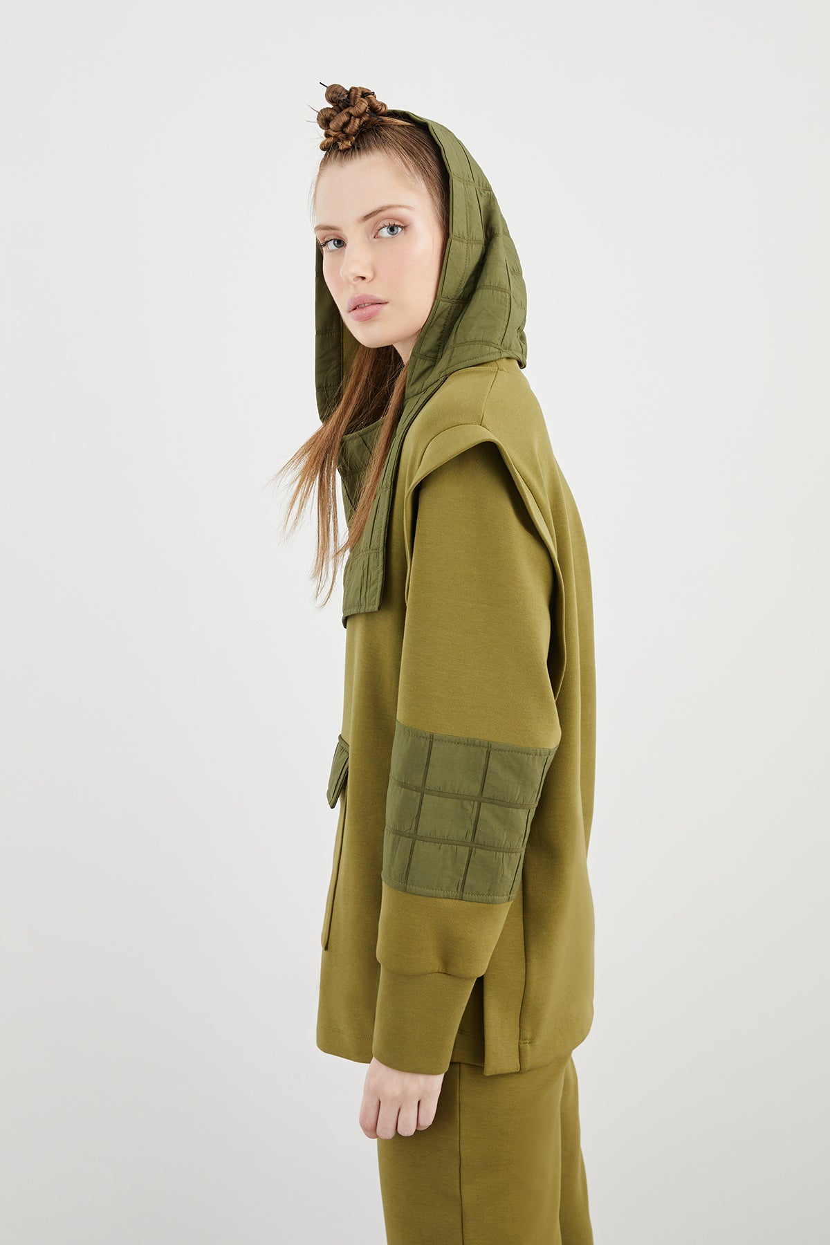 Beli Lastikli Pantolonlu Rahat Kesim Örme Haki Eşofman Takımı