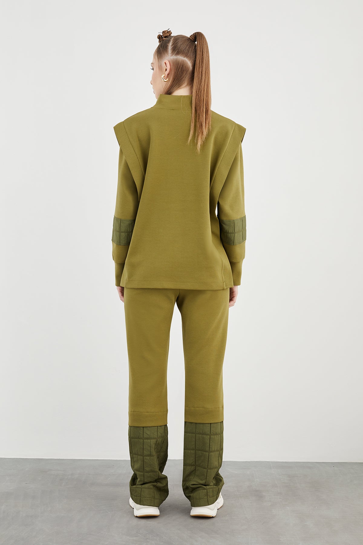 Beli Lastikli Pantolonlu Rahat Kesim Örme Haki Eşofman Takımı