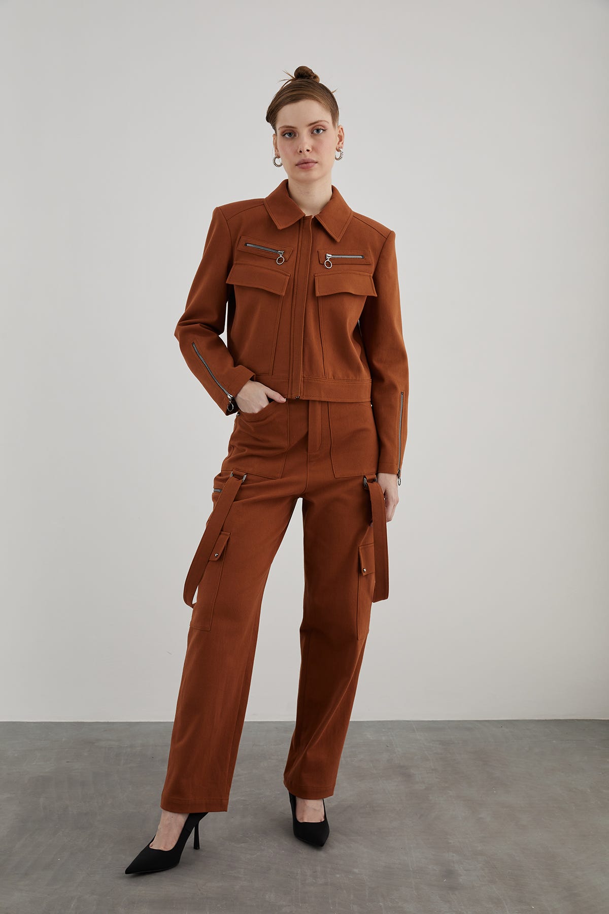 Cep Ve Fermuar Detaylı Taba Spor Ceket