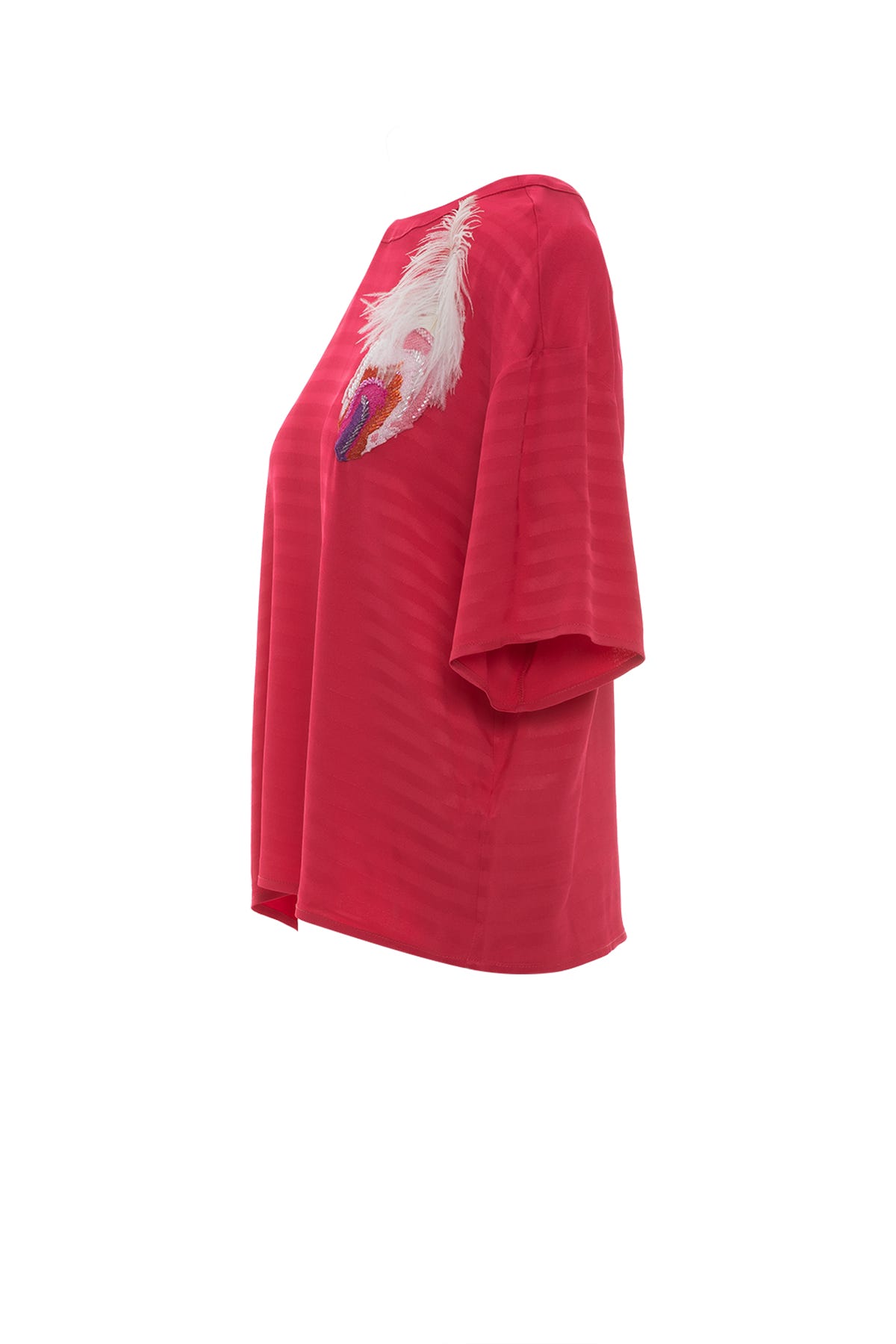 Tüylü Nakış Detaylı Basic T-shirt