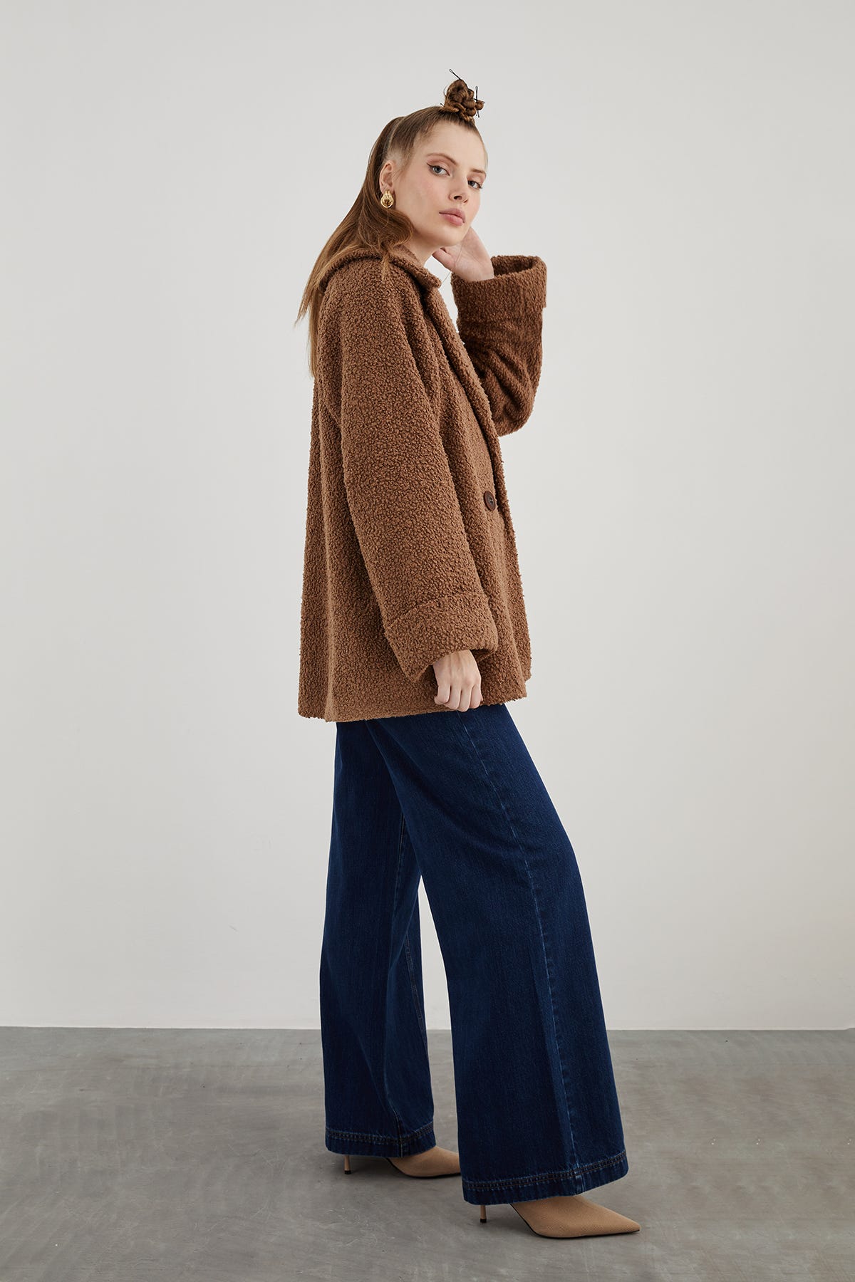 Kruvaze Kesim Duble Kollu Oversıze Peluş Kaban