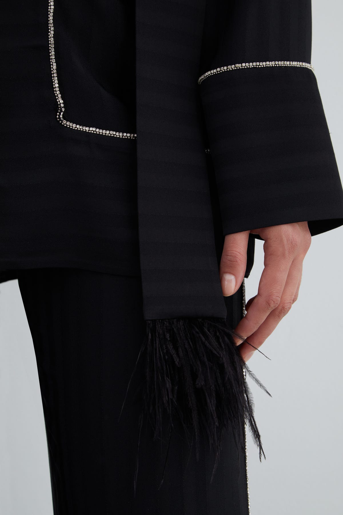 Şerit Detaylı Çıtçıt Kapama Gömlek