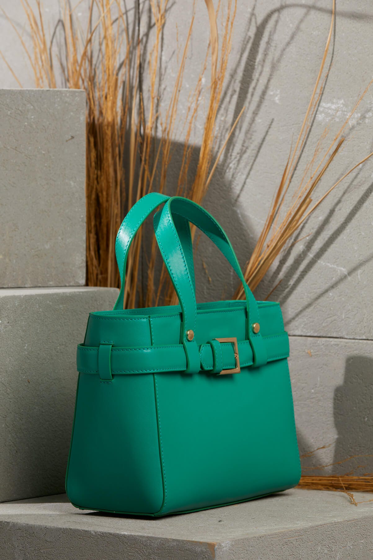 Kemer Toka Detaylı Ayarlanabilir Deri Çanta