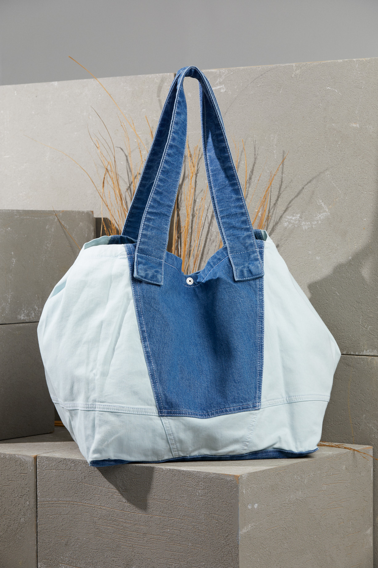 İşlemeli Denim Çanta