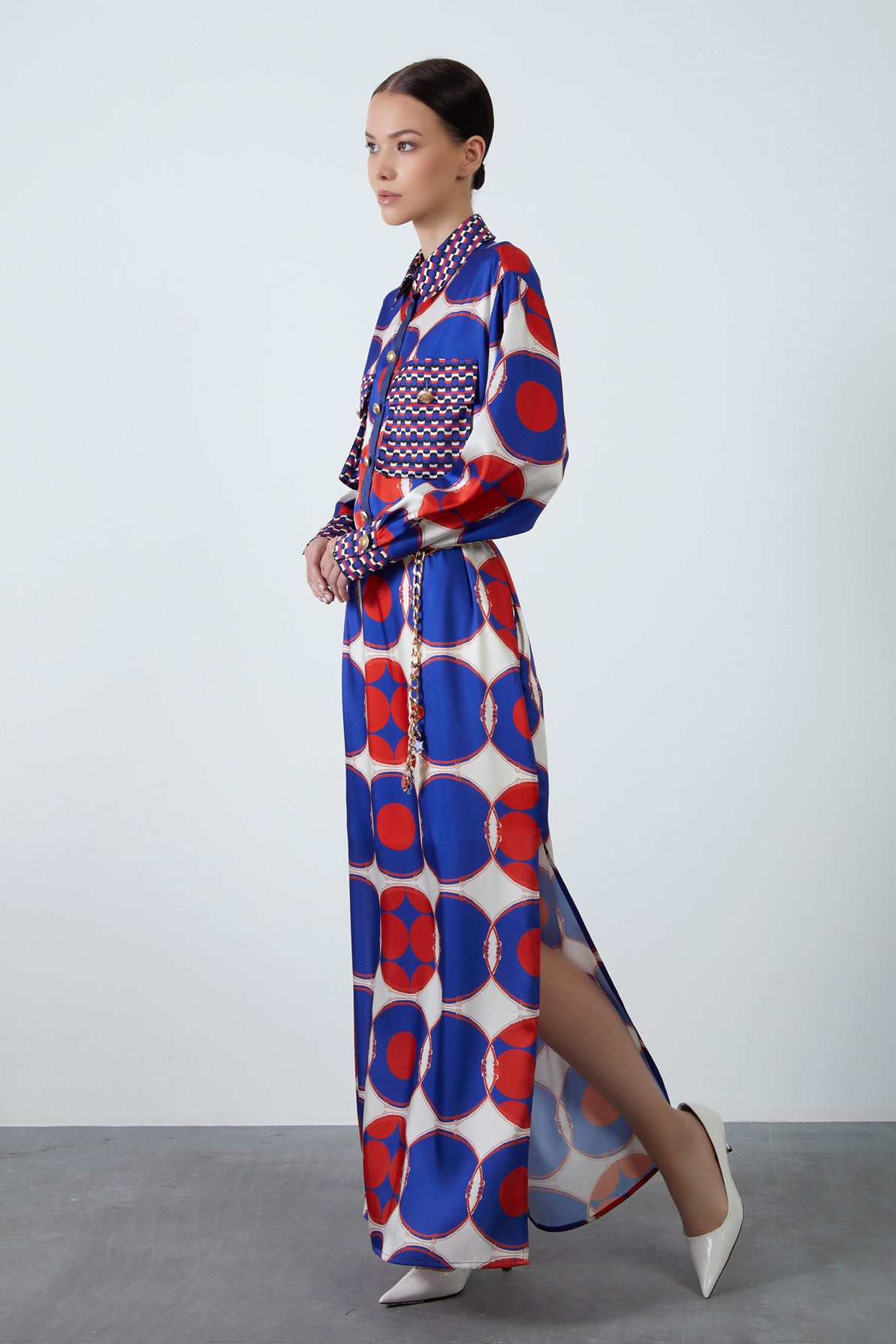 Çıkarılabilir Zincir Kemer Detaylı Düğmeli Uzun Desenli Elbise