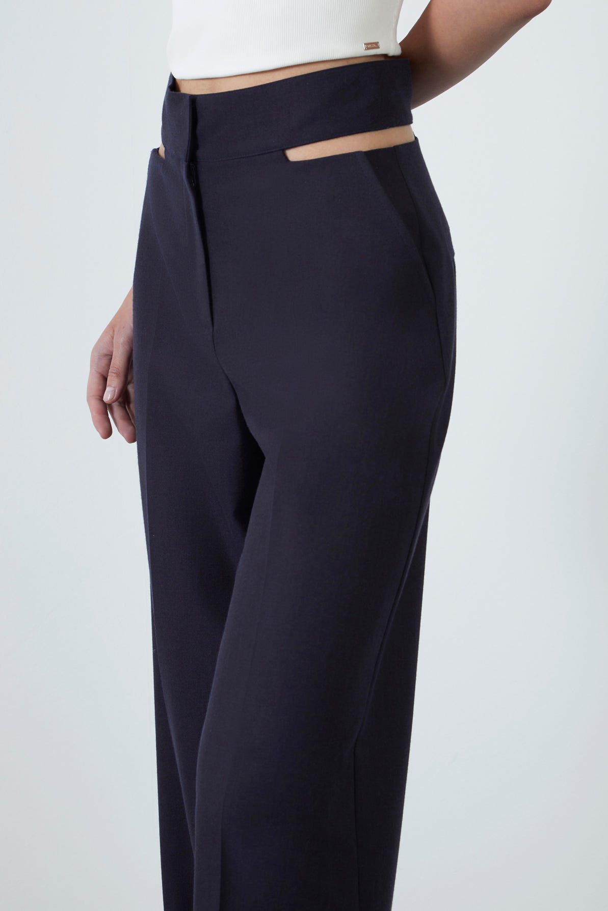 Pencere Detaylı Bol Paça Pantolon