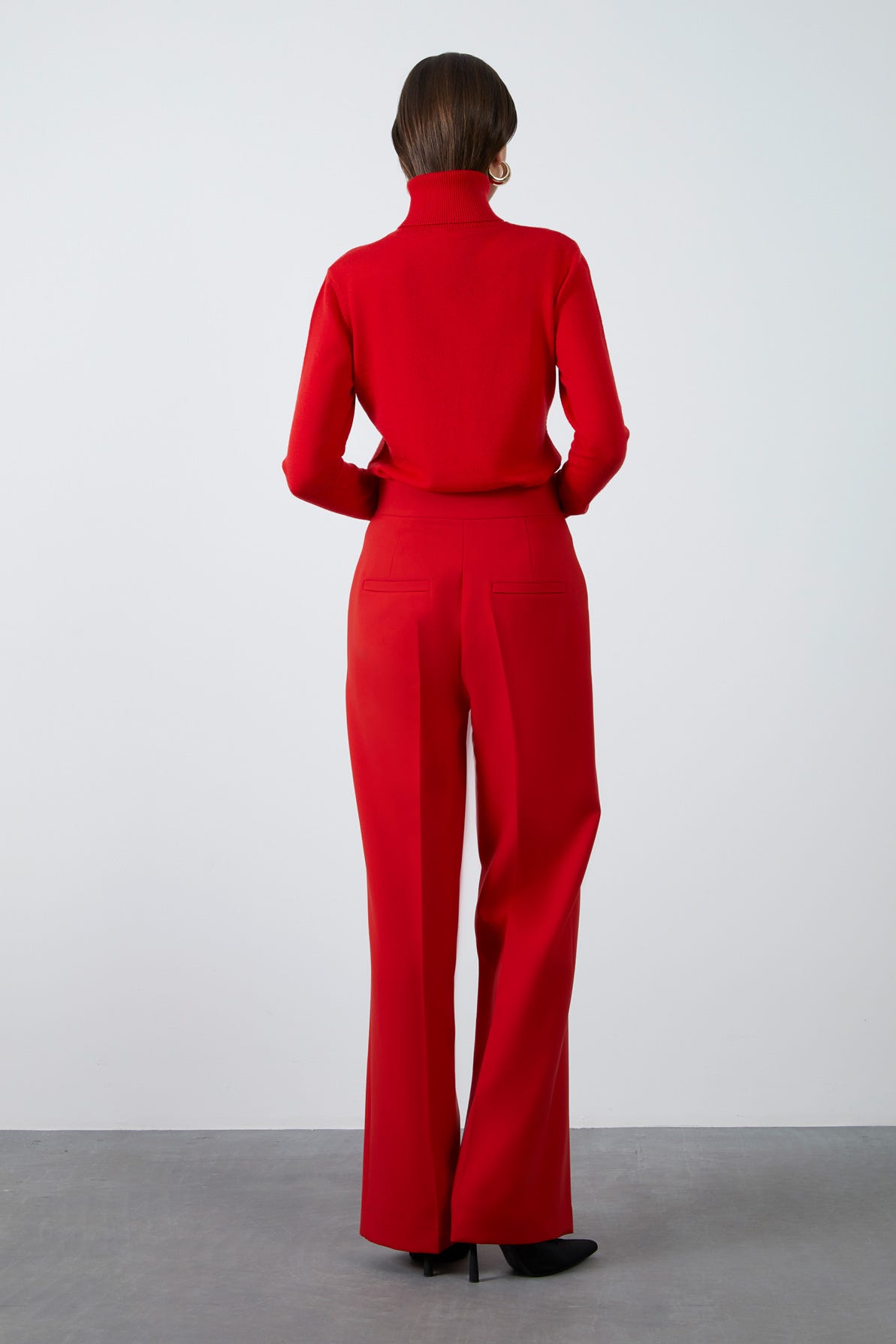 Düğme Detaylı Bol Paça Pantolon