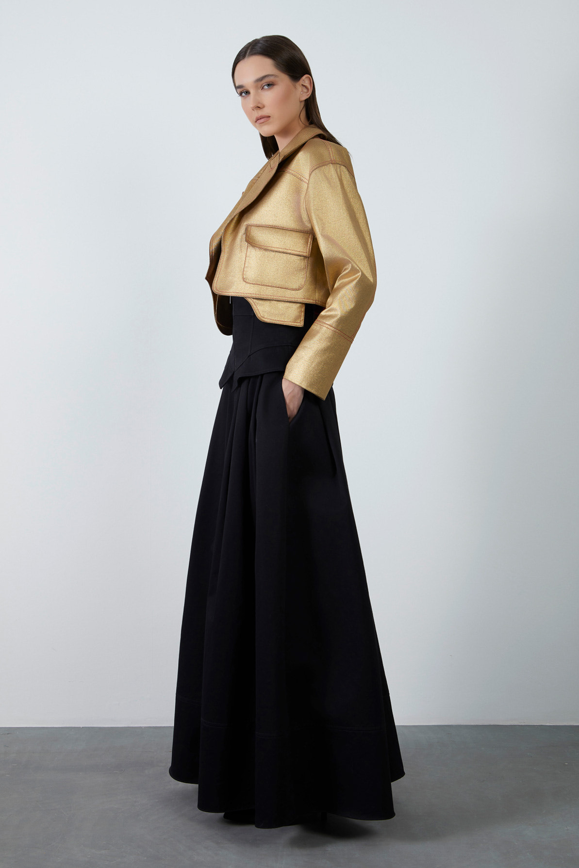 Asimetrik Kesim Crop Ceket