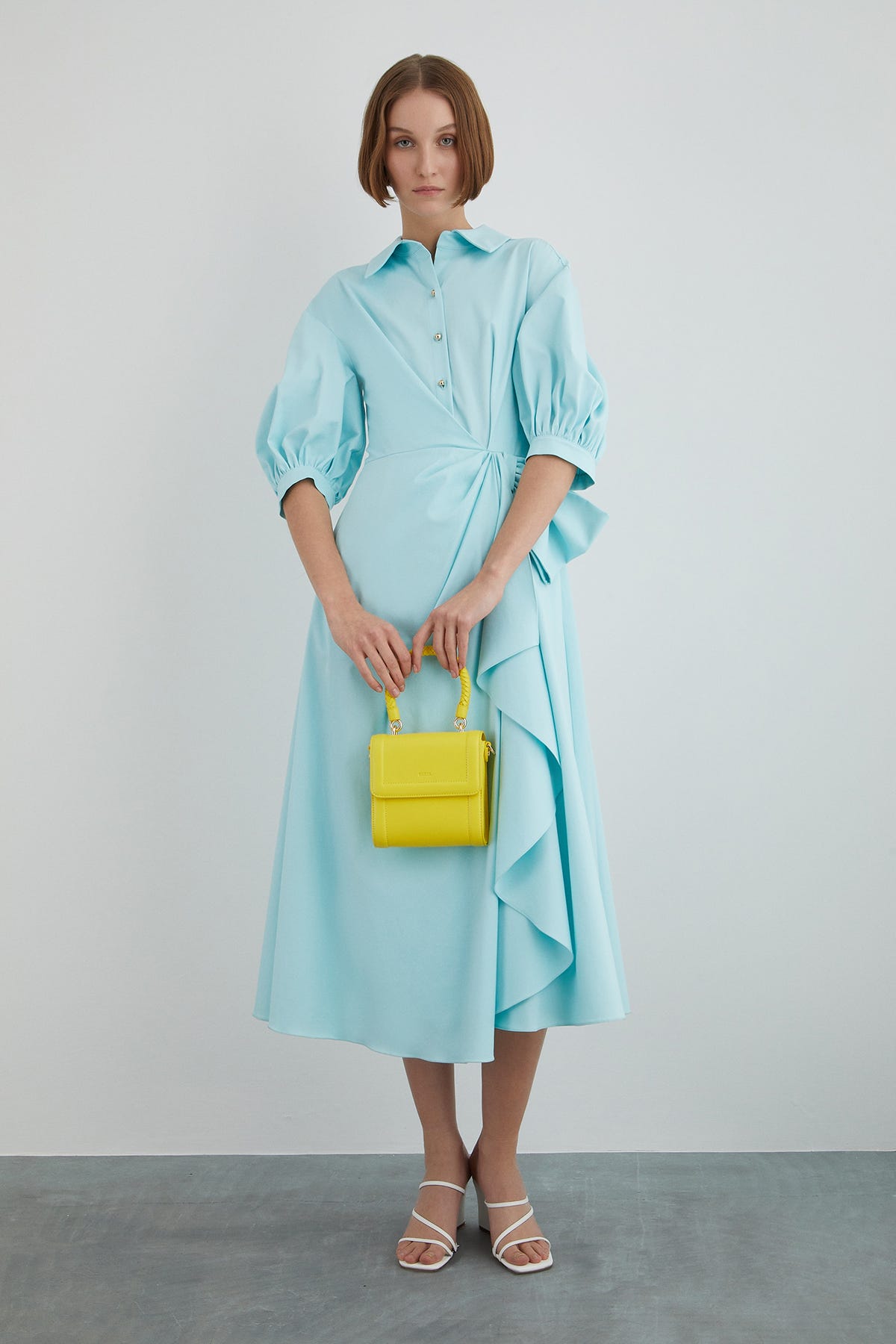 Süs Aksesuarlı Deri Çanta