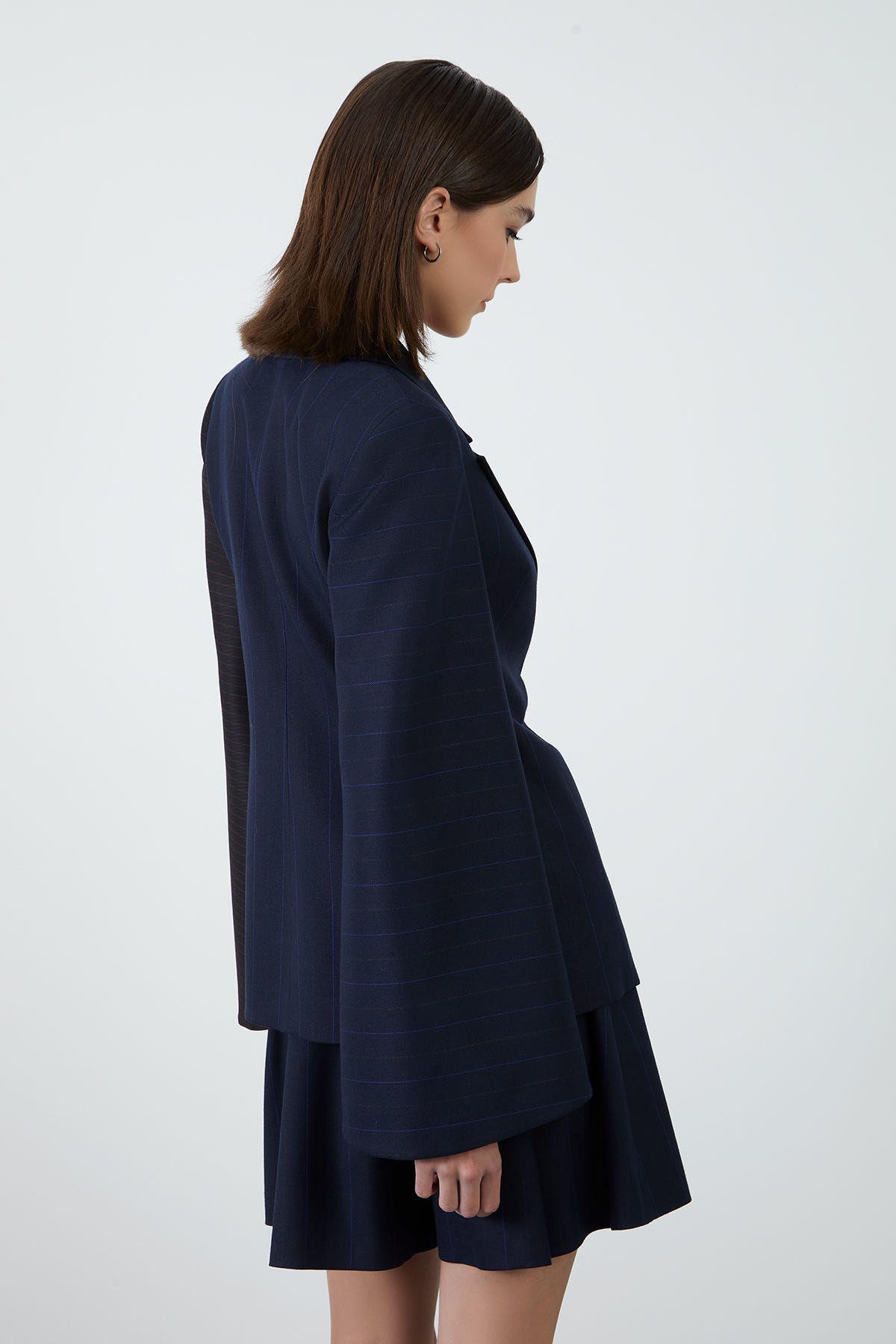 Kolları Yırtmaç Detaylı Blazer Ceket