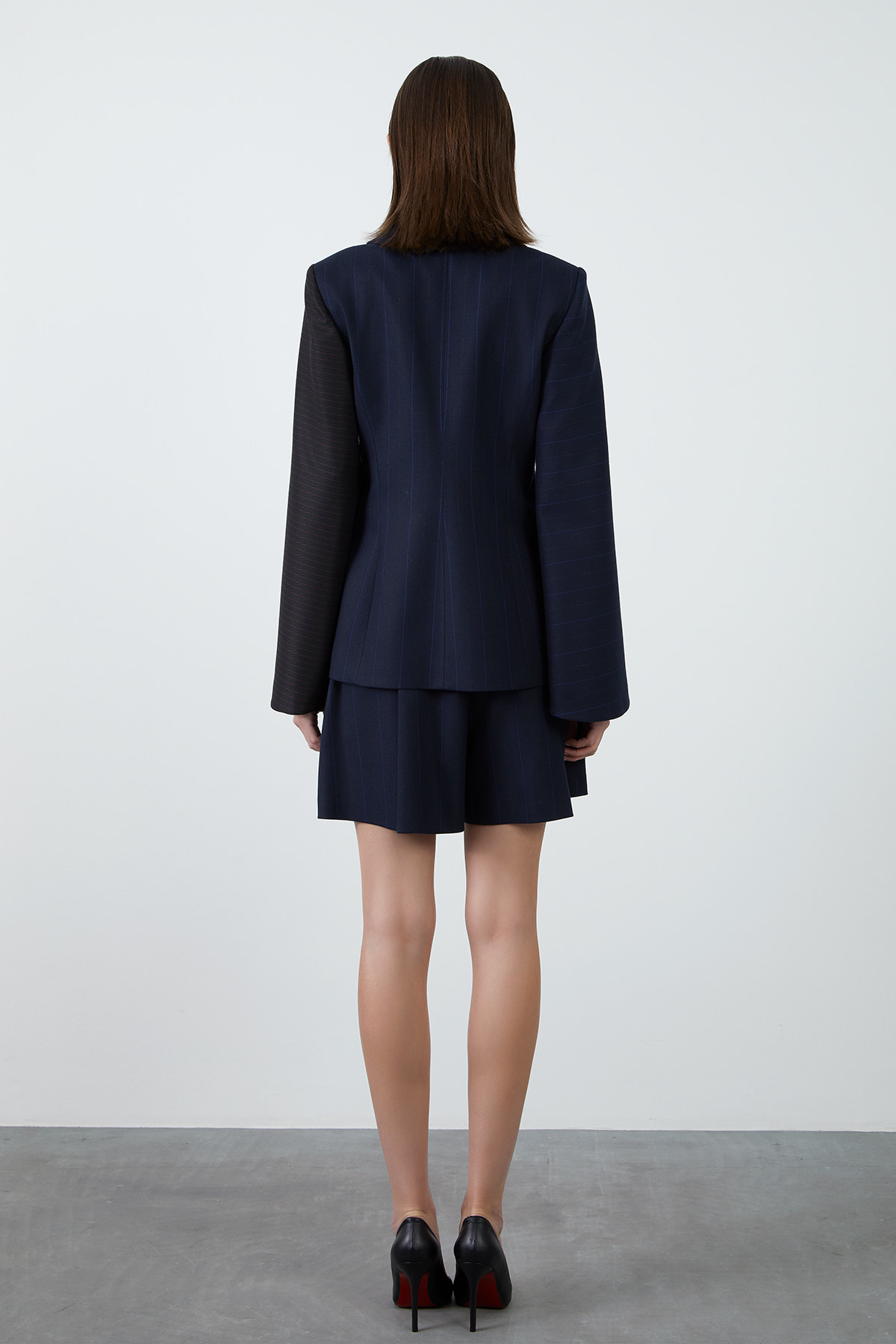 Kolları Yırtmaç Detaylı Blazer Ceket