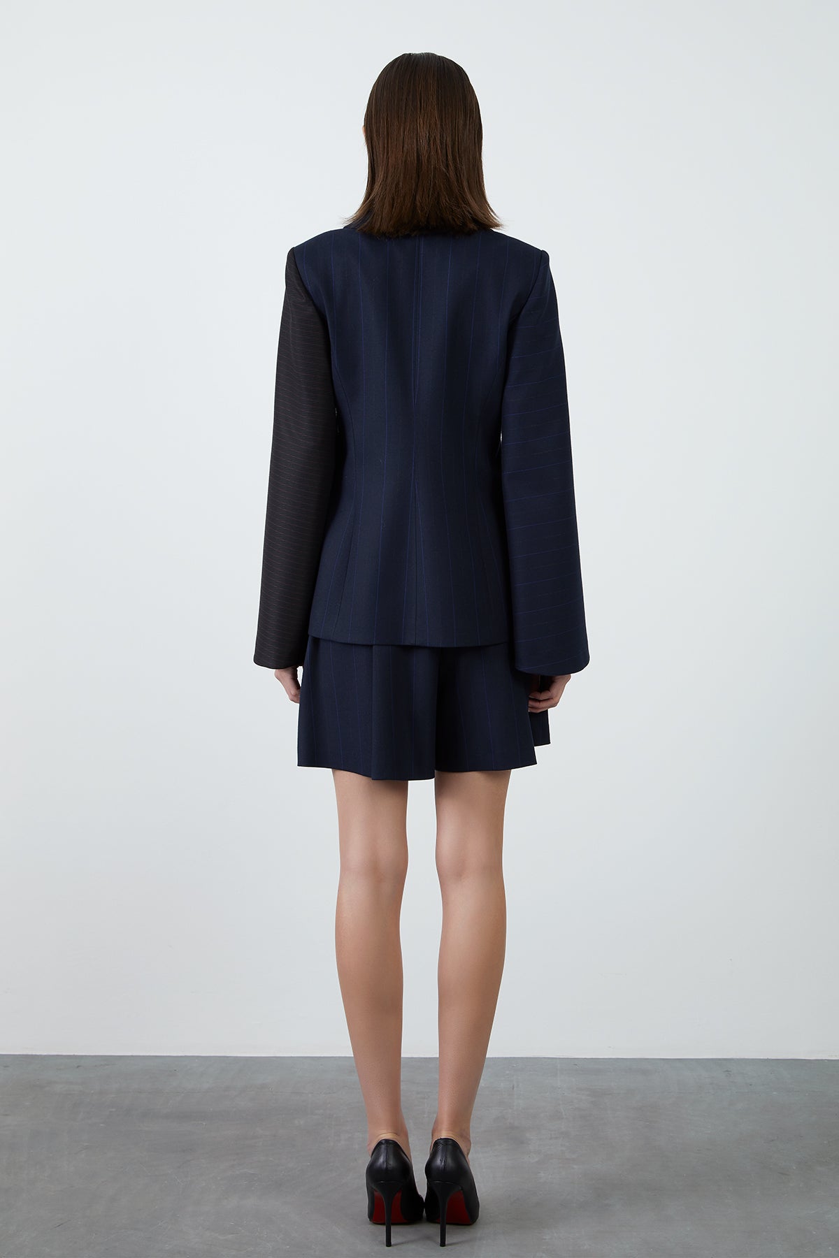 Kolları Yırtmaç Detaylı Blazer Ceket