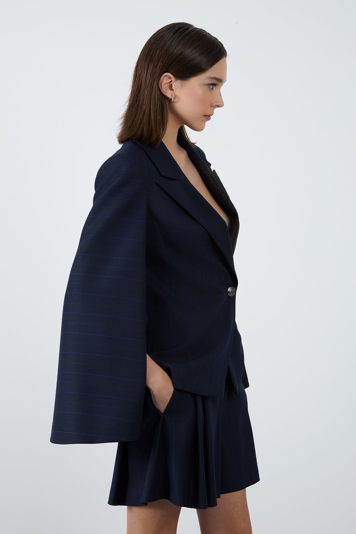 Kolları Yırtmaç Detaylı Blazer Ceket