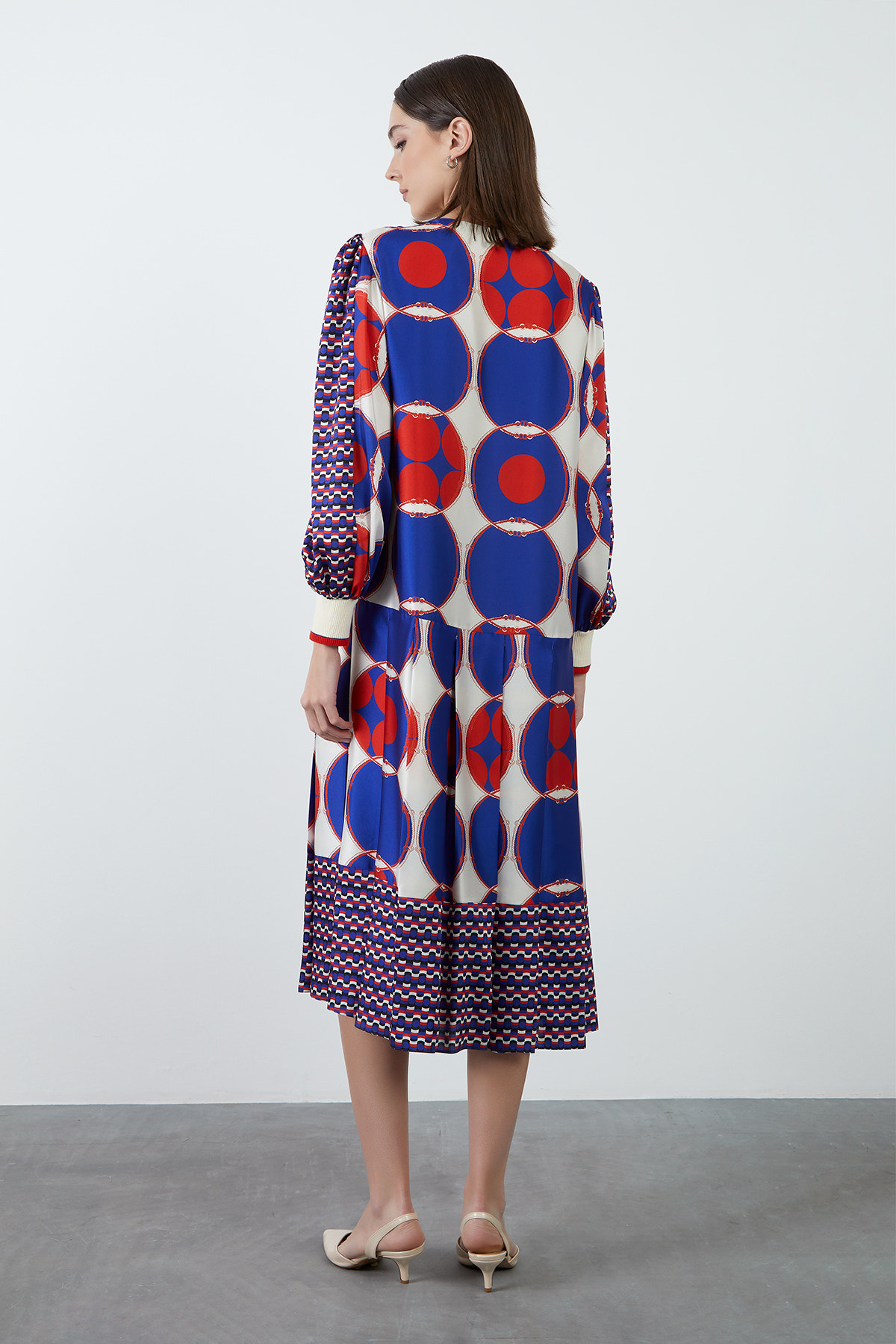 Önü Fermuar Detaylı Desenli Midi Elbise