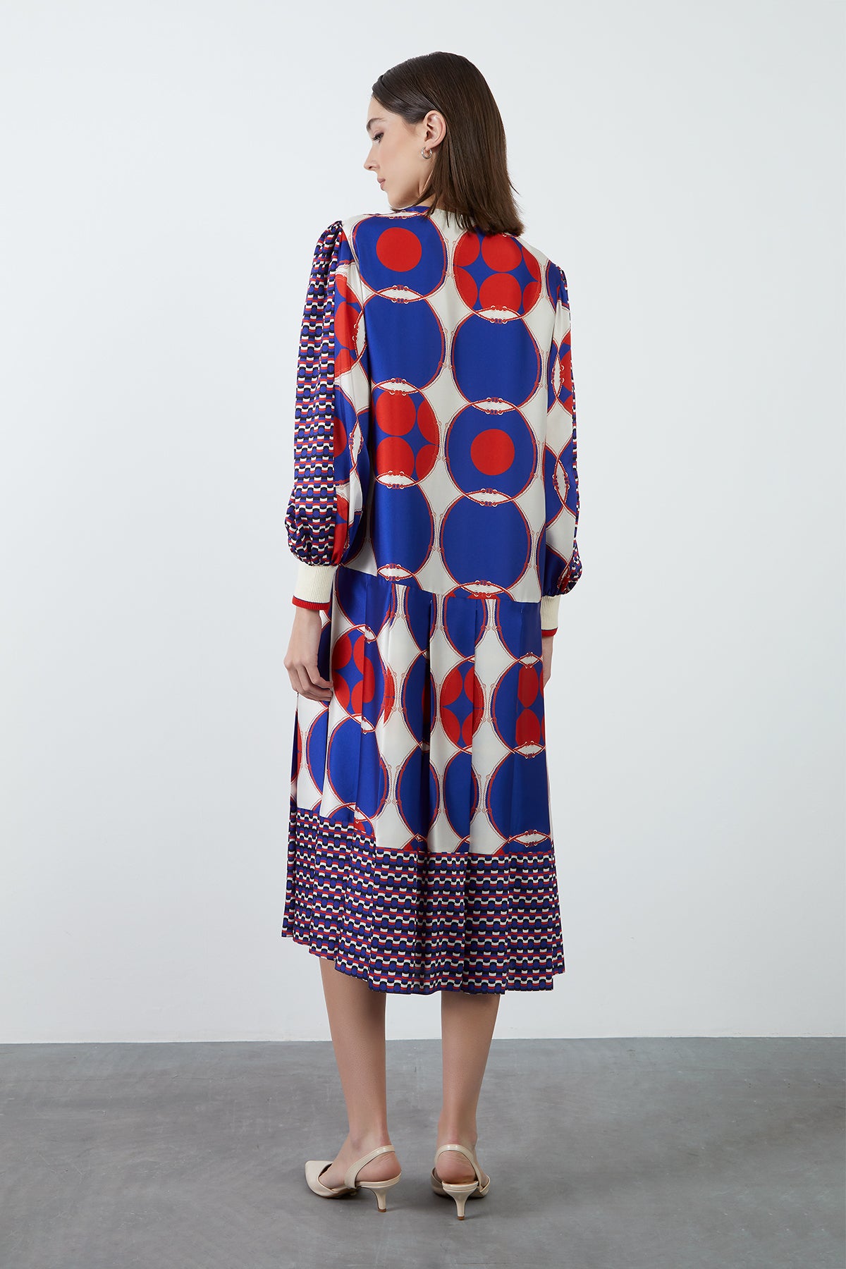 Önü Fermuar Detaylı Desenli Midi Elbise