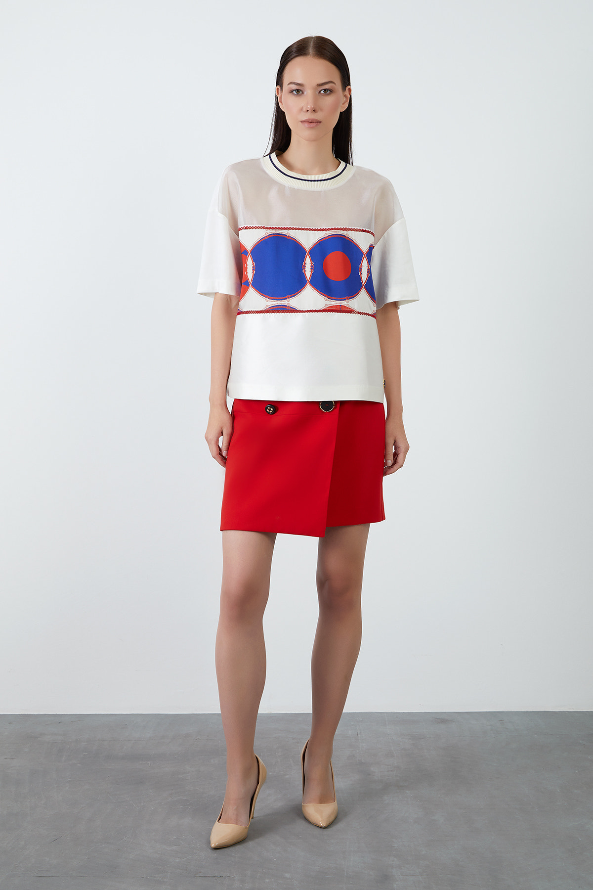 Dikiş Detaylı Triko Yaka Üst Beden Transparan Bluz