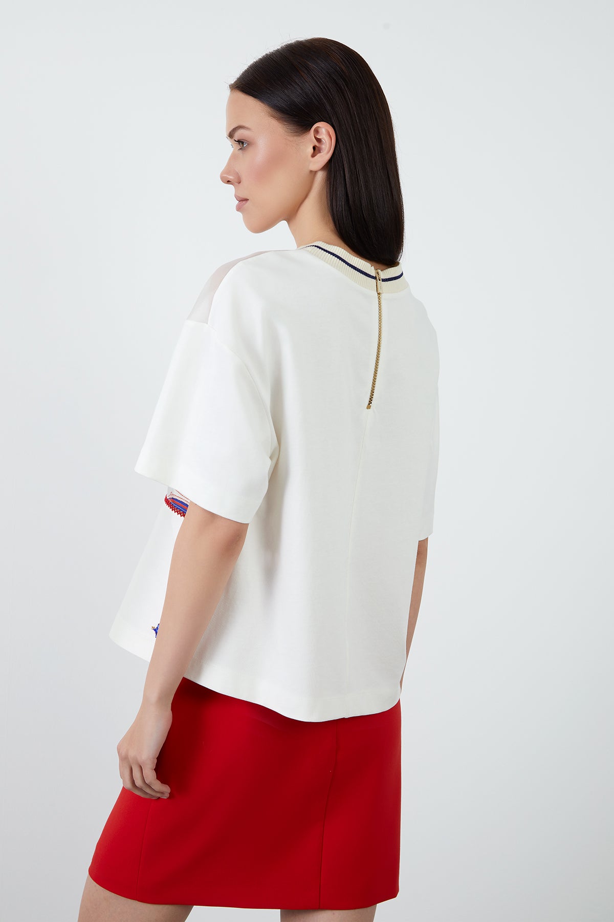 Dikiş Detaylı Triko Yaka Üst Beden Transparan Bluz