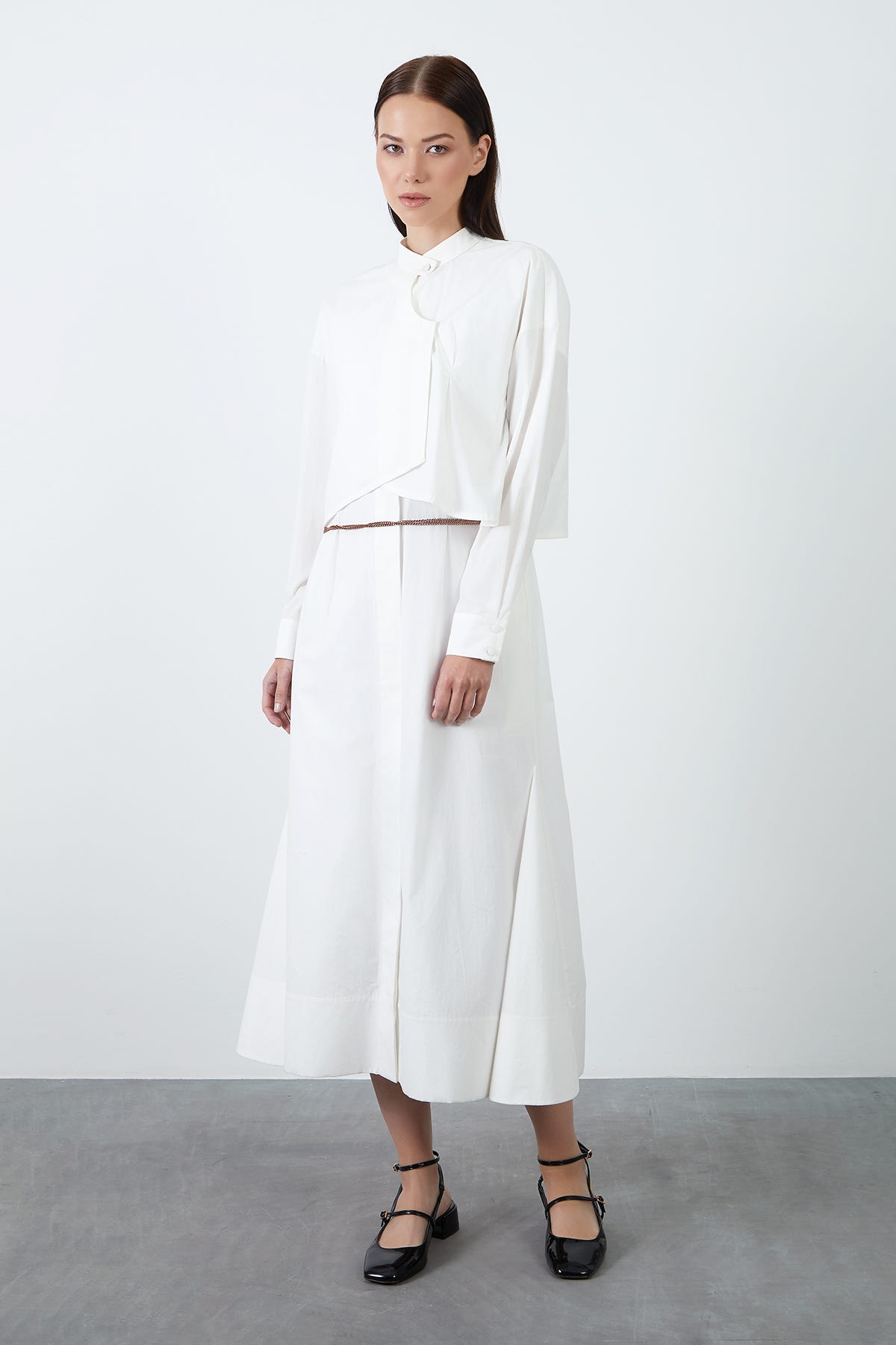 Zincir Kemer Detaylı Gömlek Midi Elbise