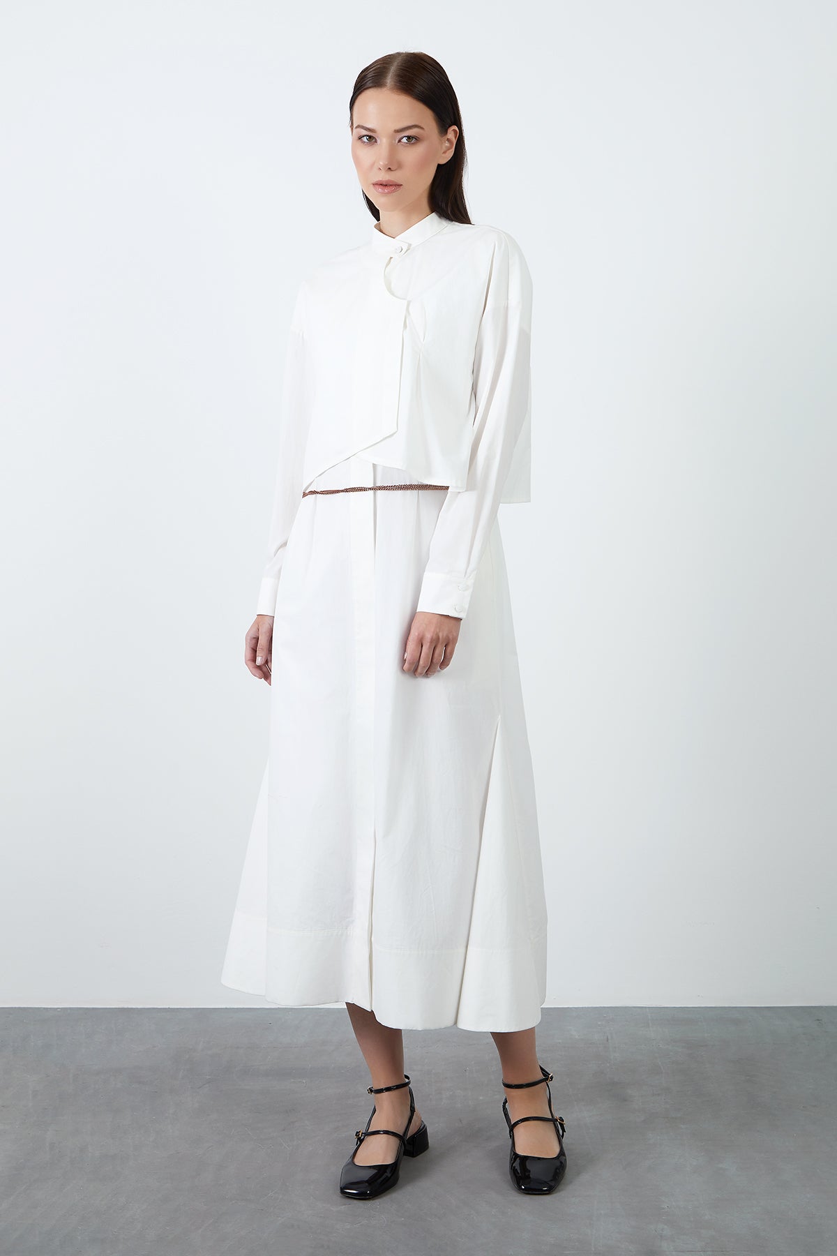 Zincir Kemer Detaylı Gömlek Midi Elbise