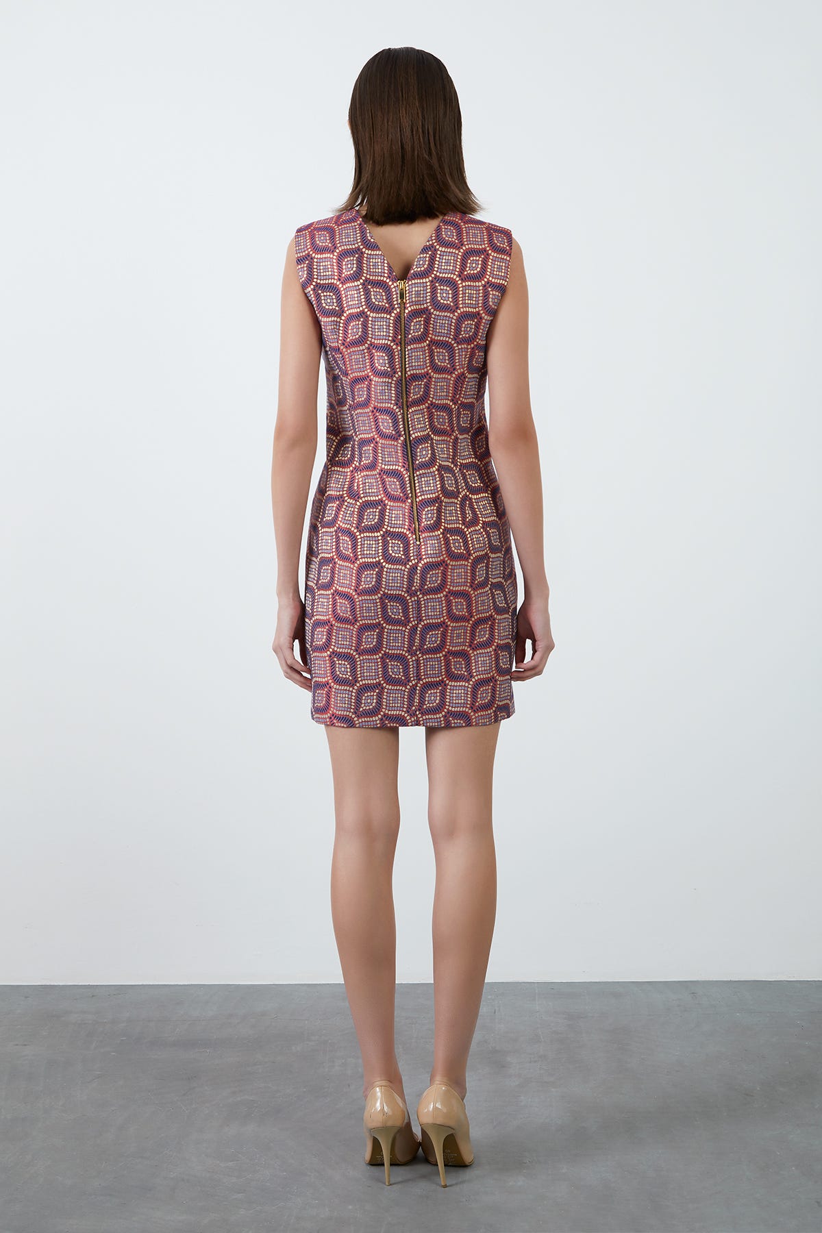 Çiçek Broş Detaylı Jakarlı Mini Elbise