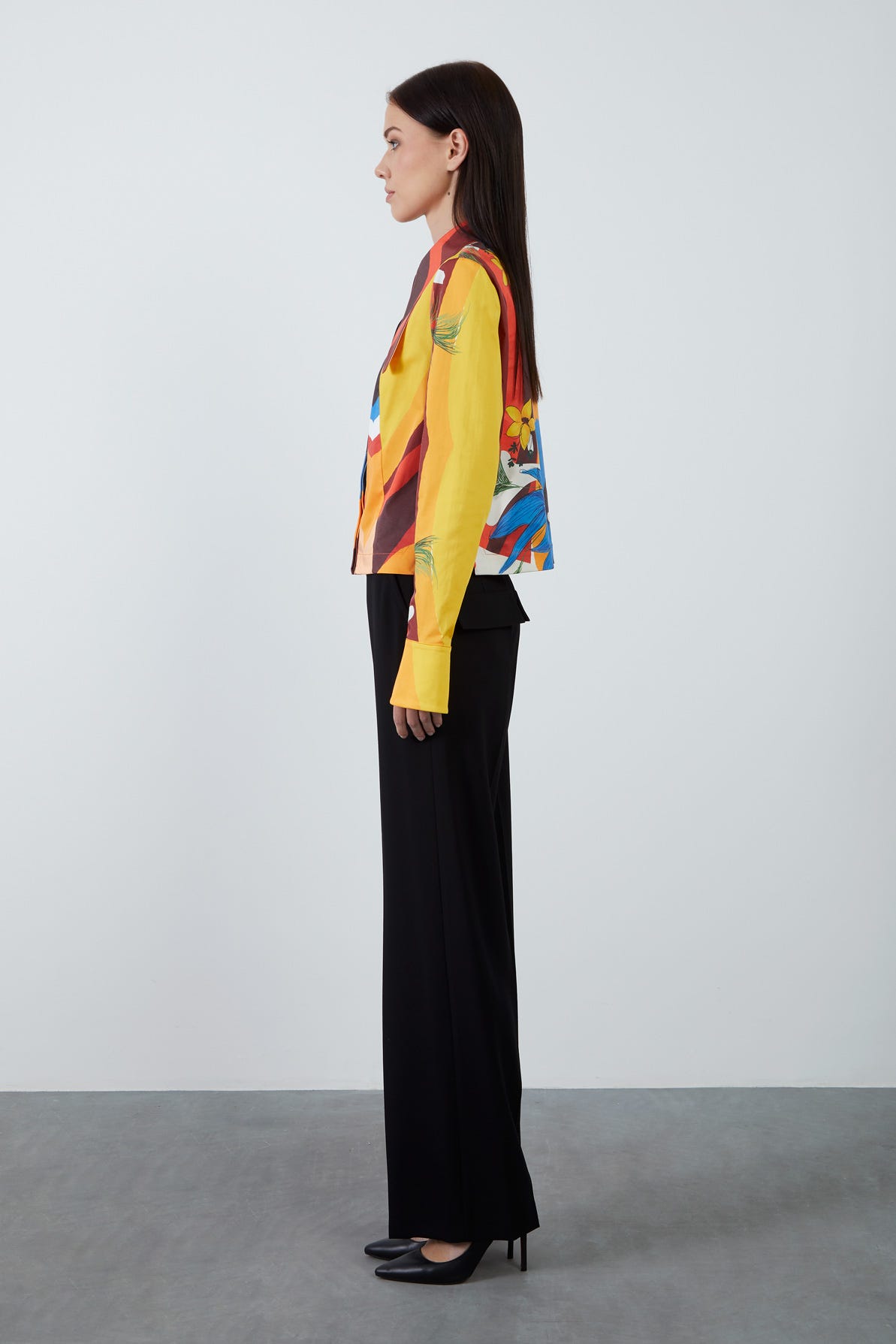 Çok Renkli Yaka Detaylı Gömlek