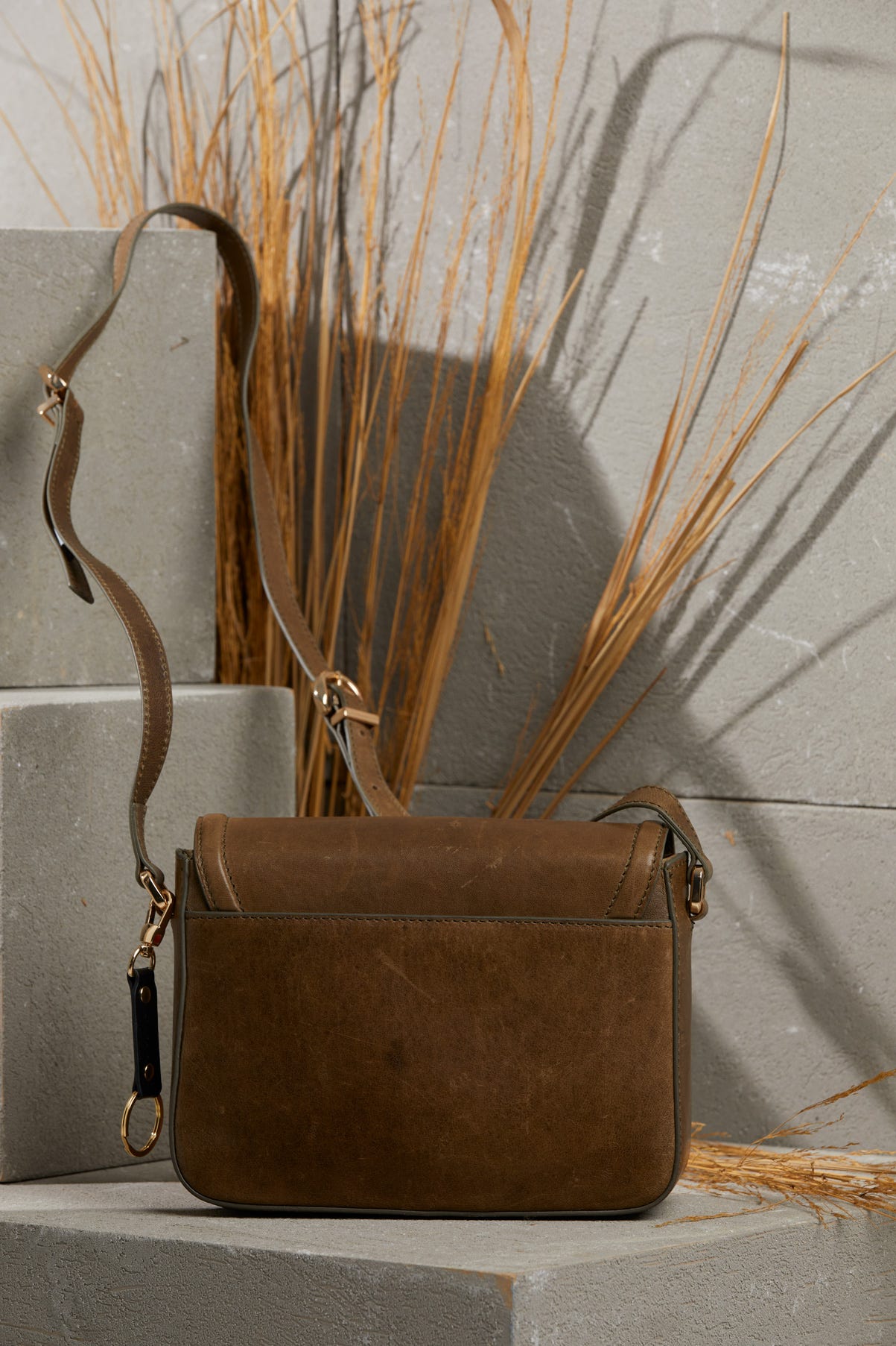 Ayarlanabilir Uzun Saplı Desenli Haki Çanta