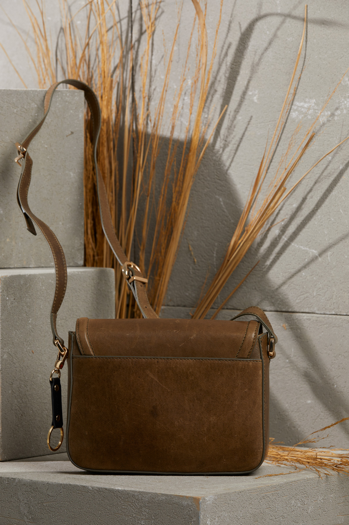 Ayarlanabilir Uzun Saplı Desenli Haki Çanta