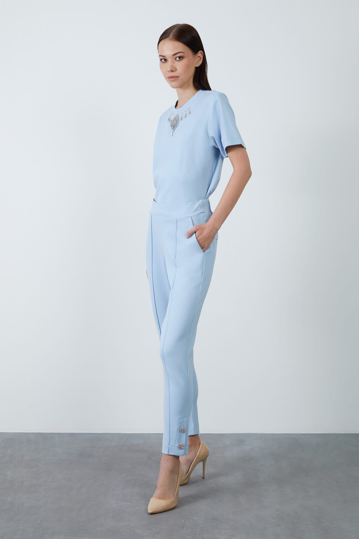 Paçası Düğme Detaylı Beli Lastikli Eşofman Altı