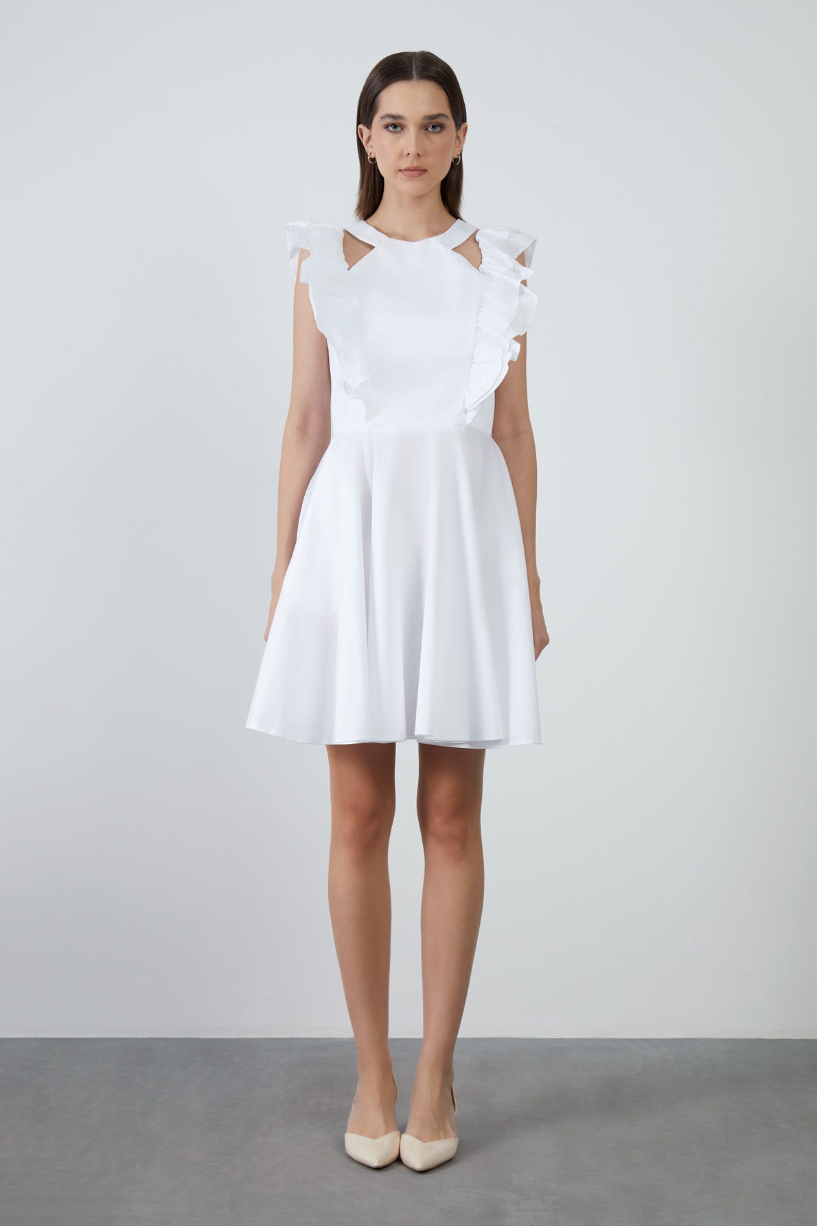 Volan Detaylı Mini Kloş Etekli Elbise